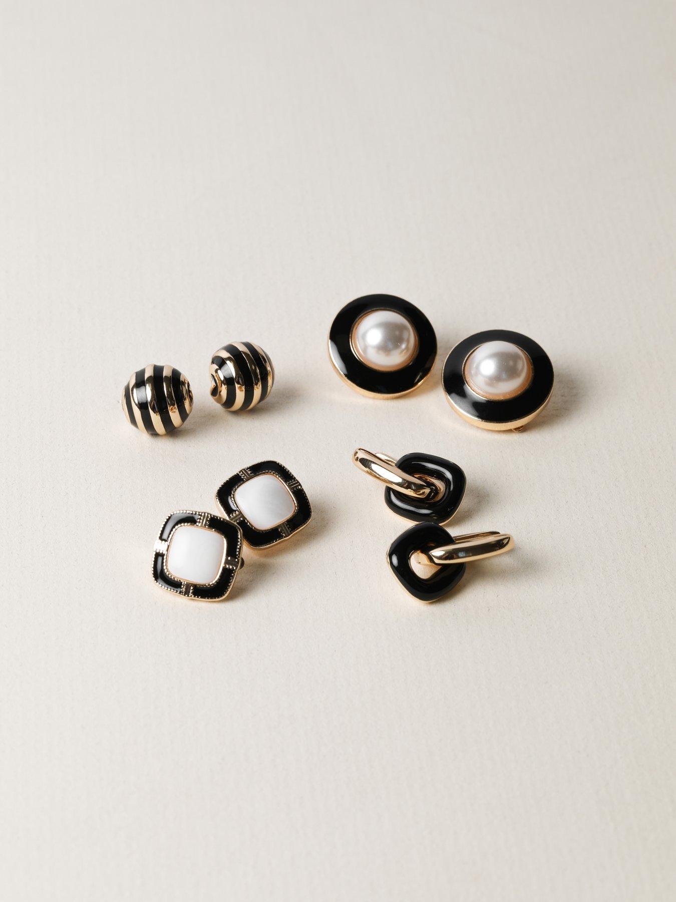 Image 3 of 5 of Jon Richard Polished Link And Jet Enamel Link Earrings - Gold