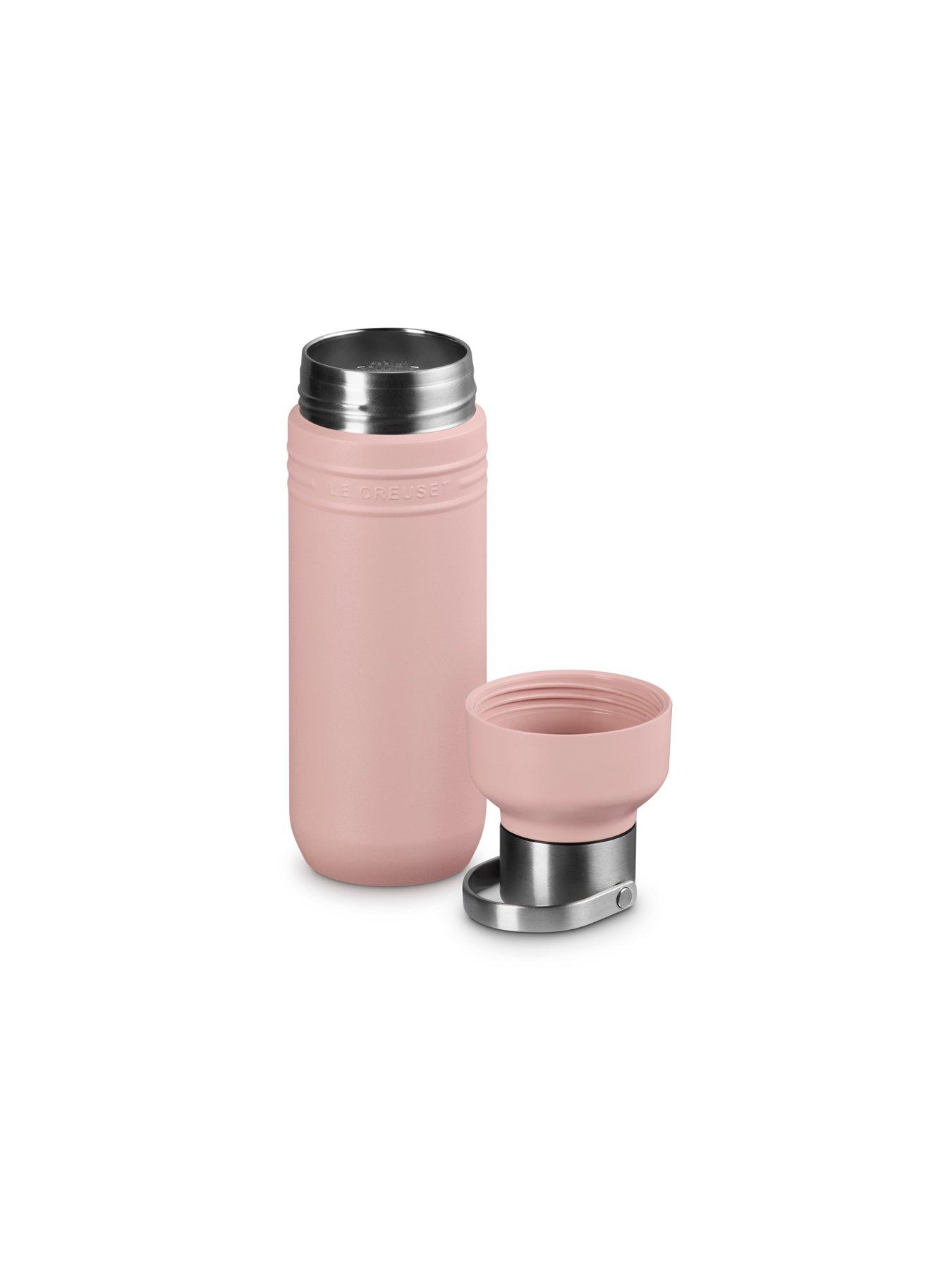 le-creuset-le-creuset-on-the-go-bottle-500ml-shell-pinkoutfit