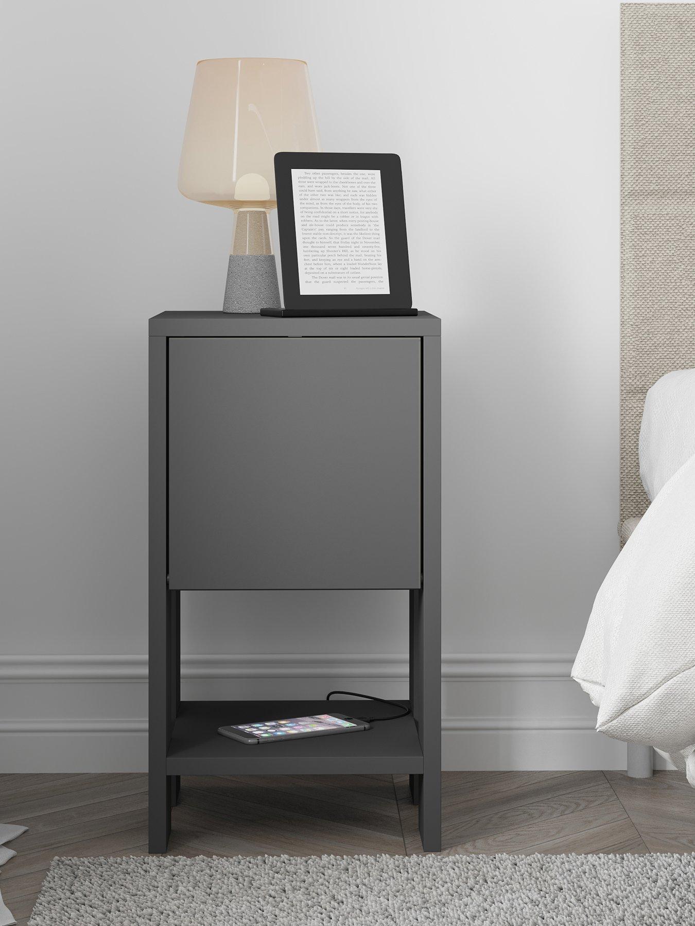 Decortie Ema Bedside Table