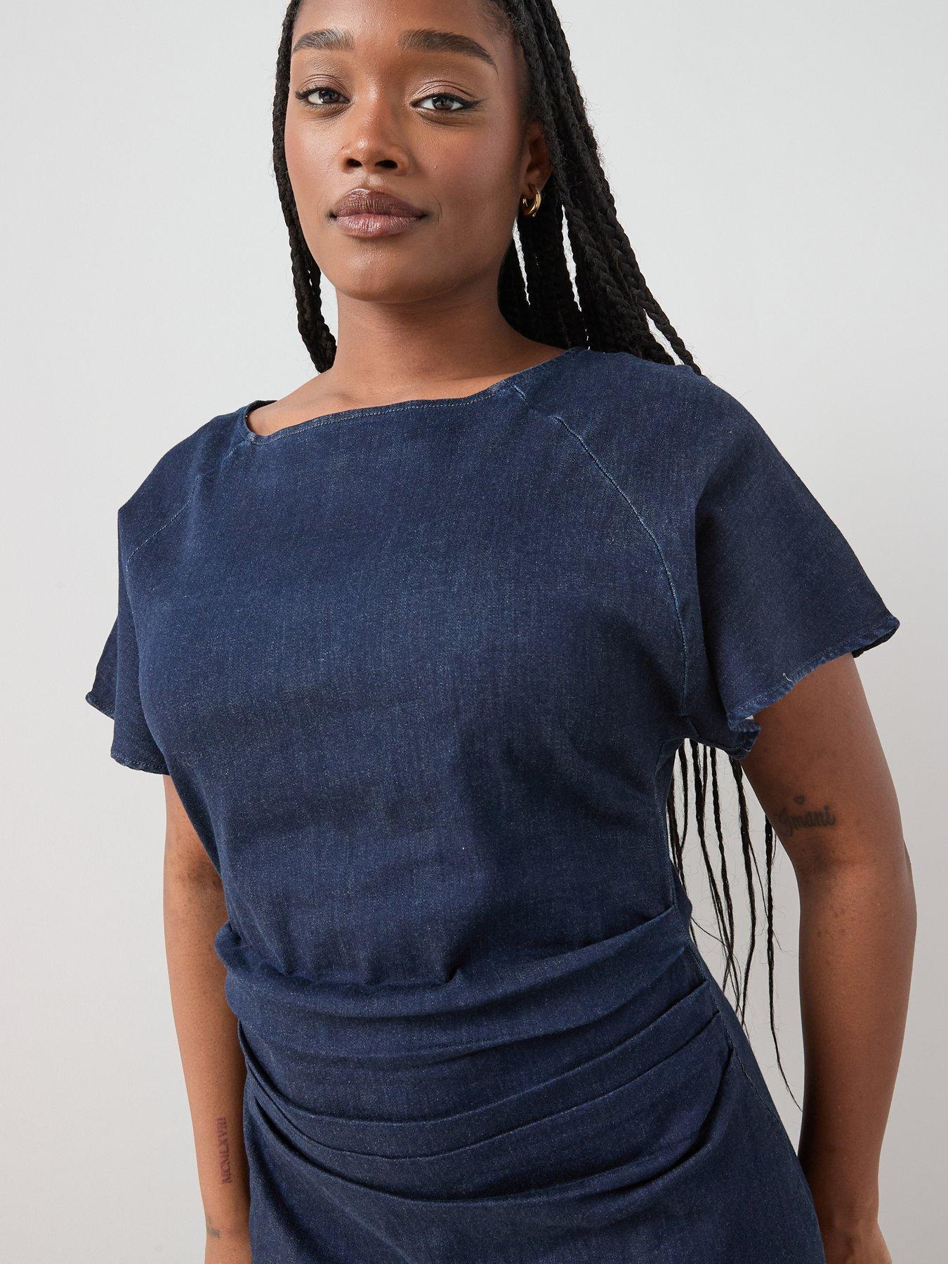 Image 4 of 6 of The Very Collection Curve Ruched Stretch Denim Midi Dres