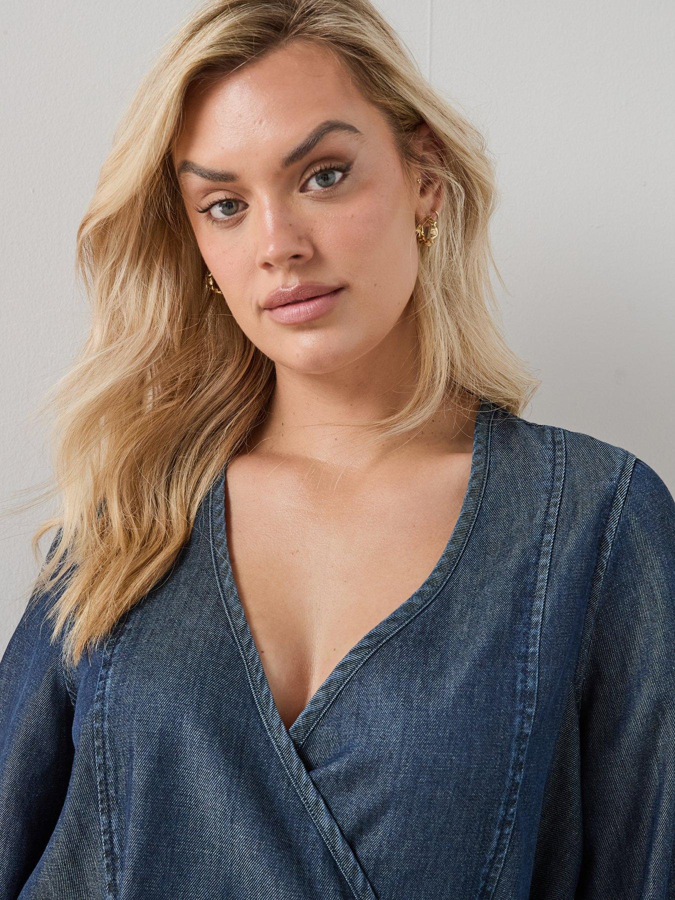 the-very-collection-curve-soft-denim-wrap-blouse-dark-washoutfit
