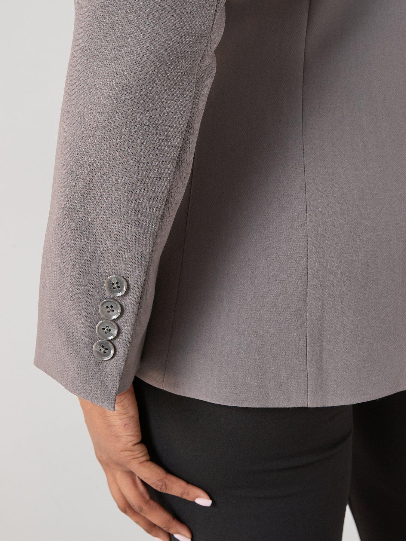 Image 4 of 6 of The Very Collection Curve Cinched Waist Blazer