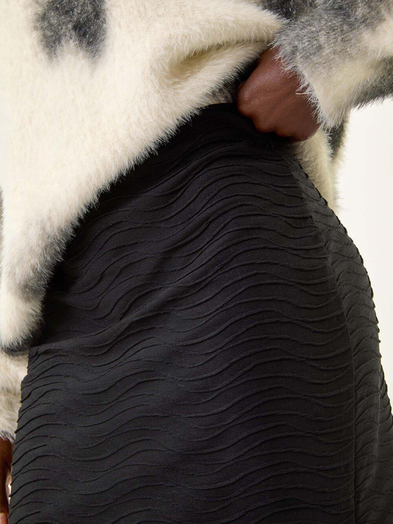 roman-wave-textured-stretch-pencil-skirt-blackdetail