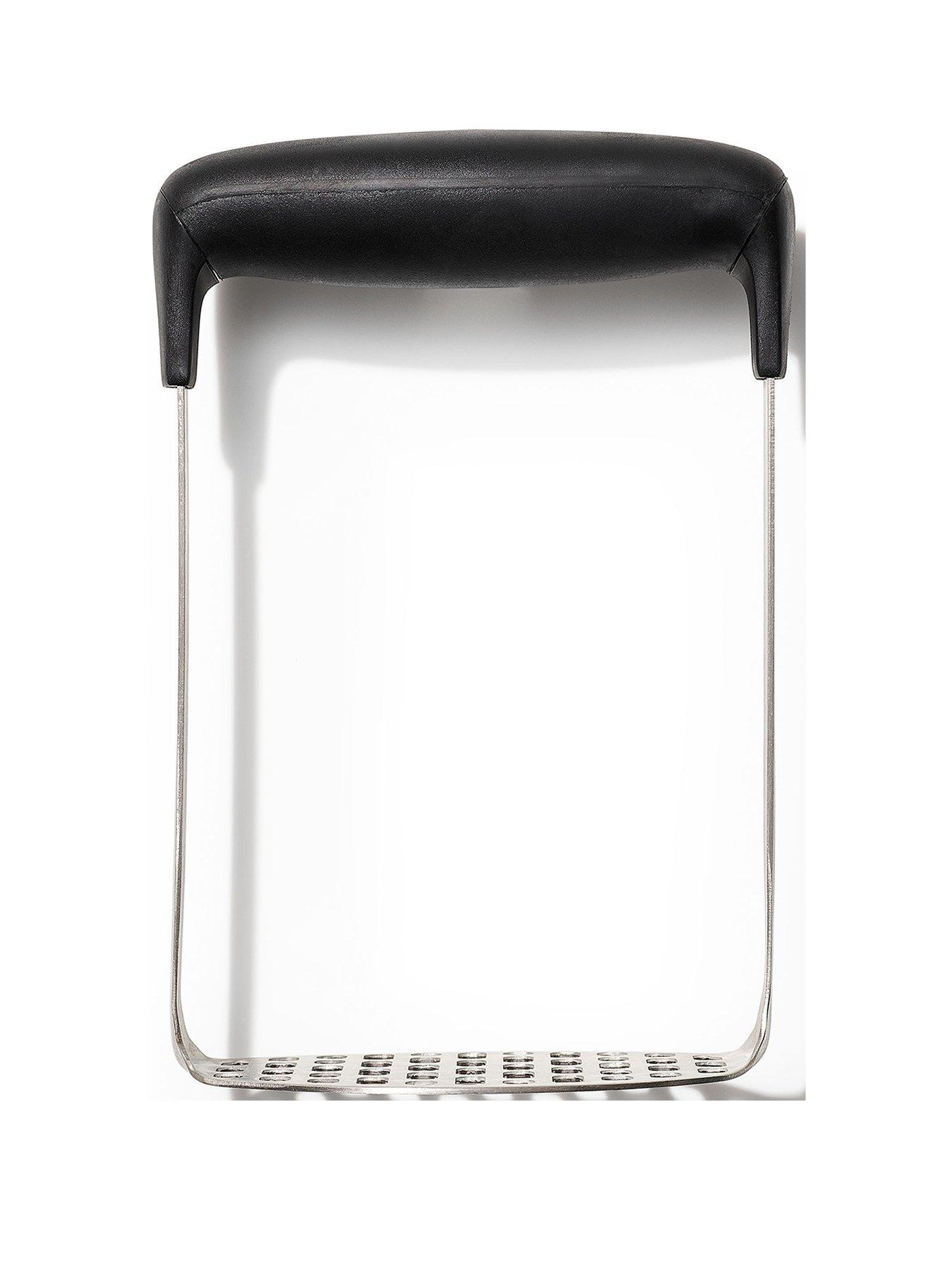 oxo-smooth-potato-masherfront