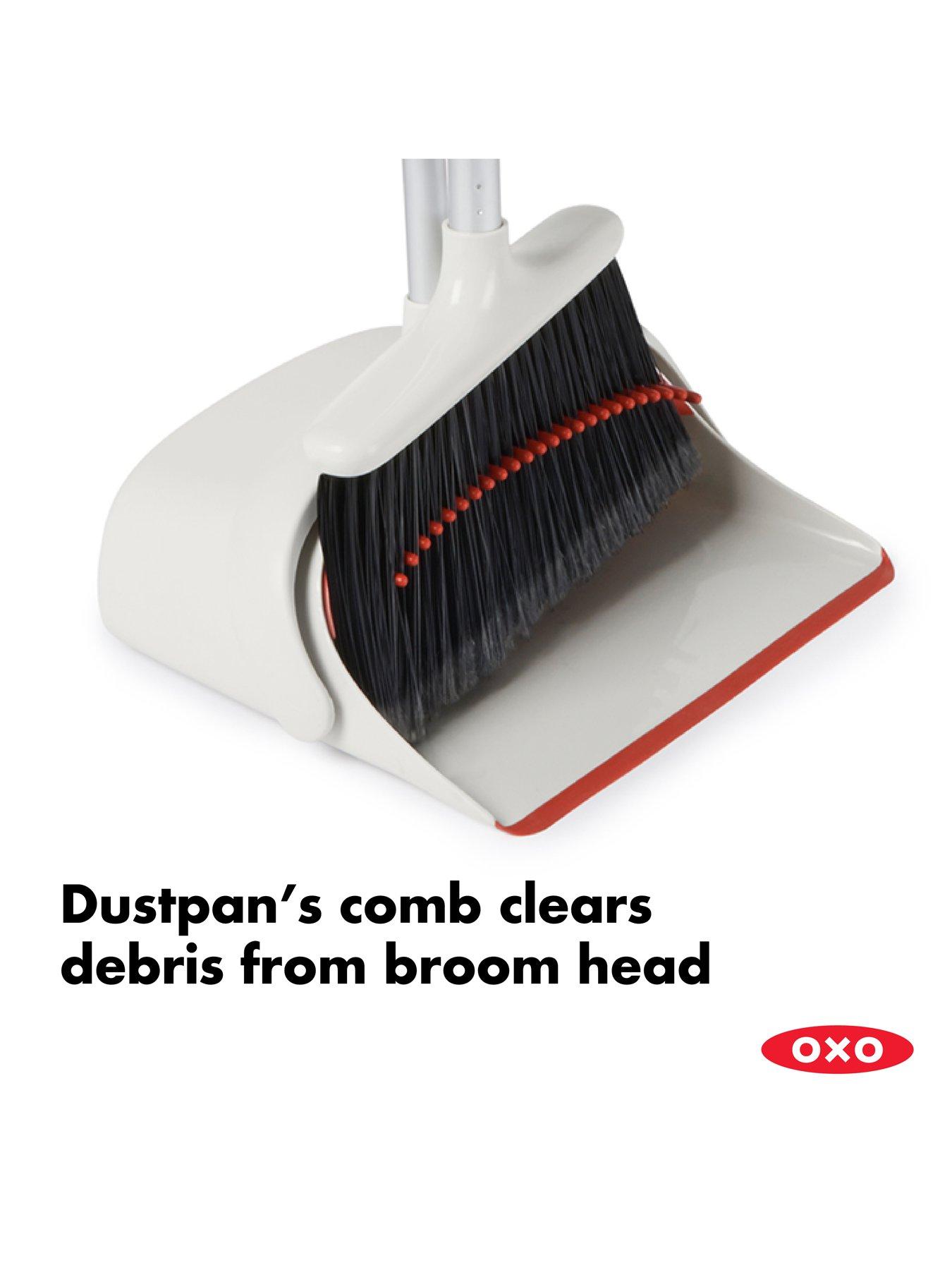 oxo-large-sweep-set-with-extendable-broomdetail