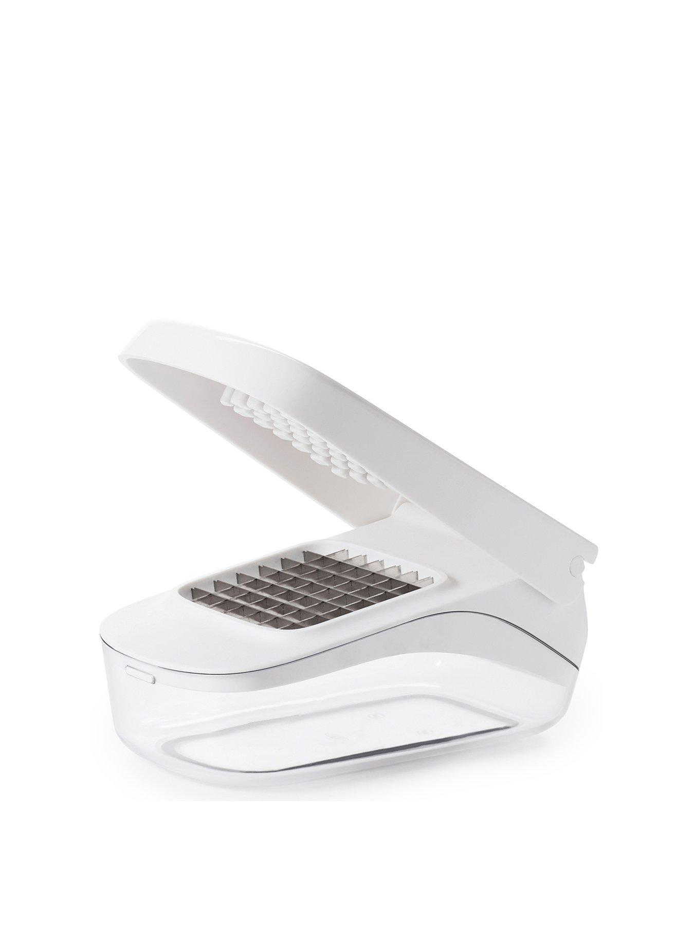 oxo-vegetable-chopper-with-easy-pour-openingfront
