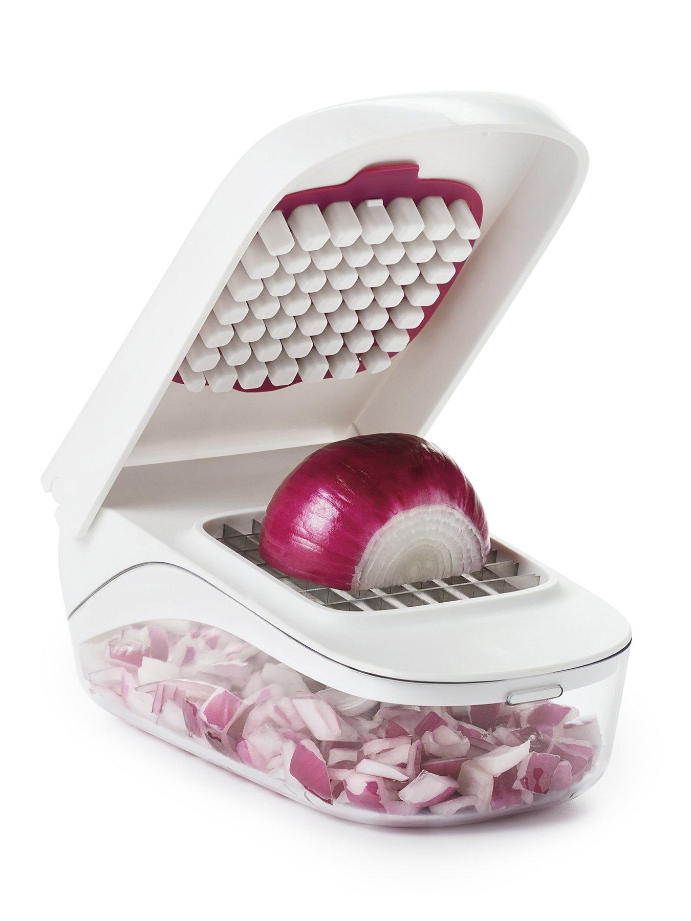 oxo-vegetable-chopper-with-easy-pour-openingback