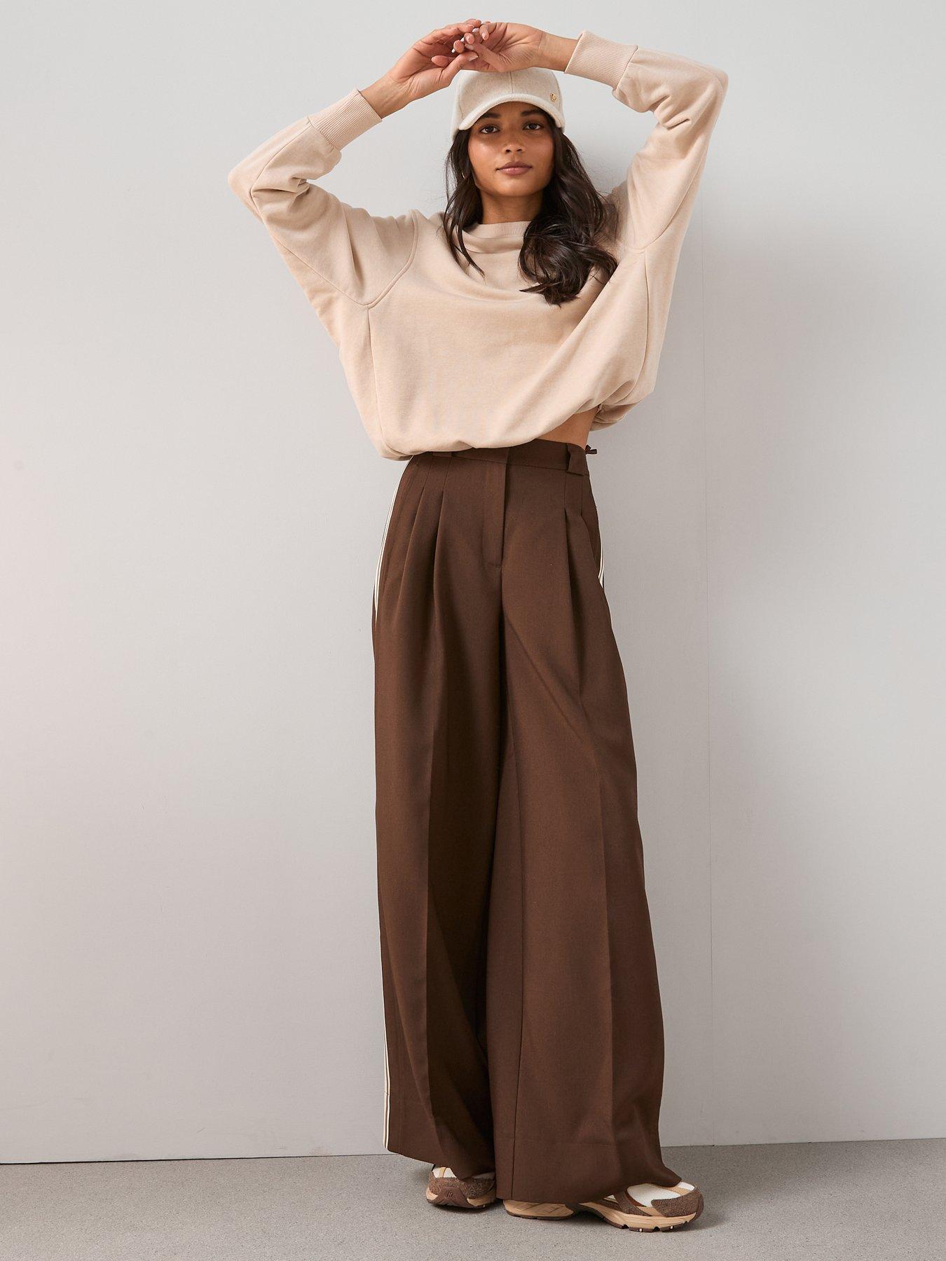 the-very-collection-bubble-hem-sweater-beigedetail