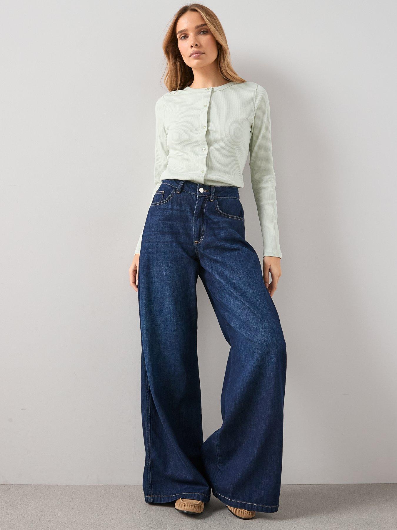 Image 6 of 7 of The Very Collection Button Through Rib Top - Green