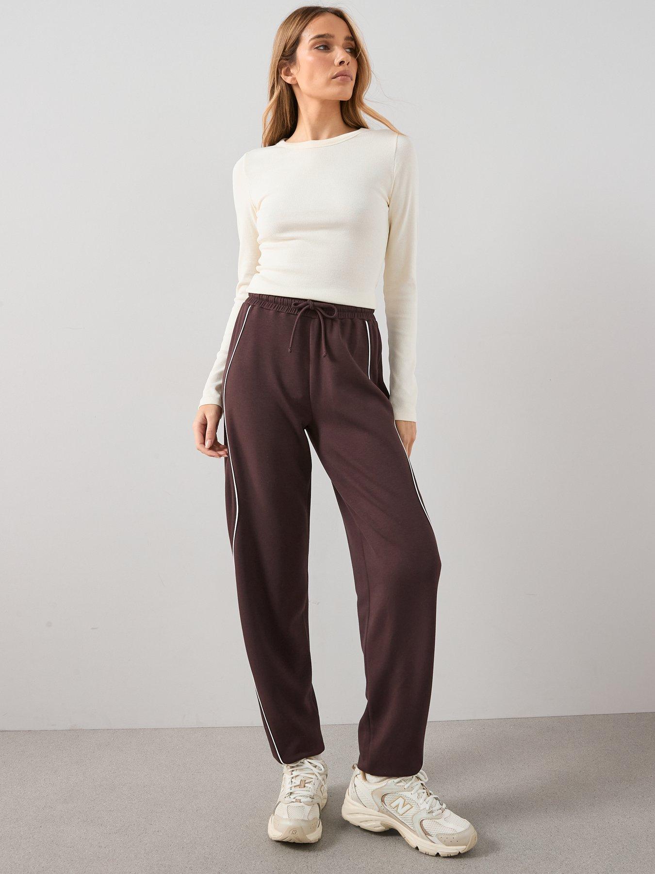 Image 6 of 7 of The Very Collection Stretch Long Sleeve Rib T-shirt Cream