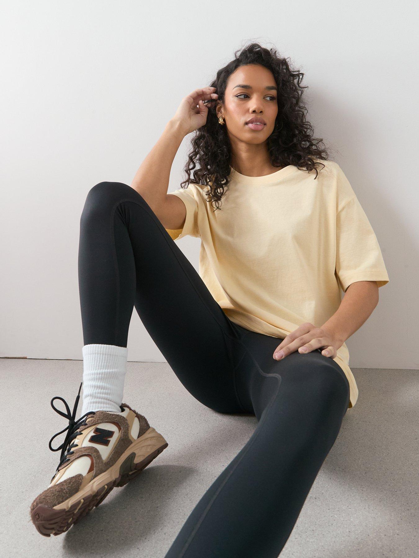 the-very-collection-crew-neck-oversized-t-shirt-yellowoutfit