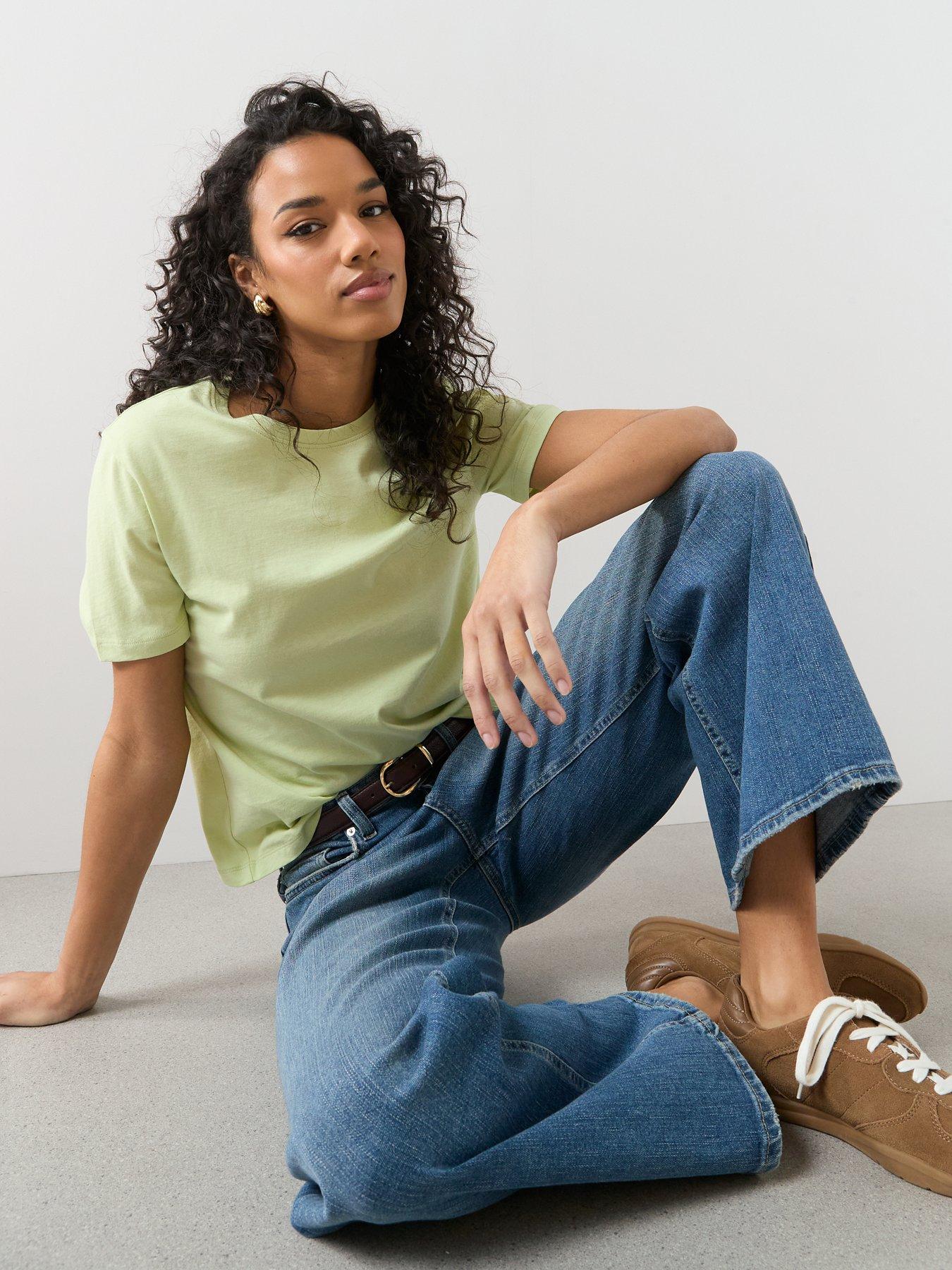 the-very-collection-crew-neck-t-shirt-greenoutfit