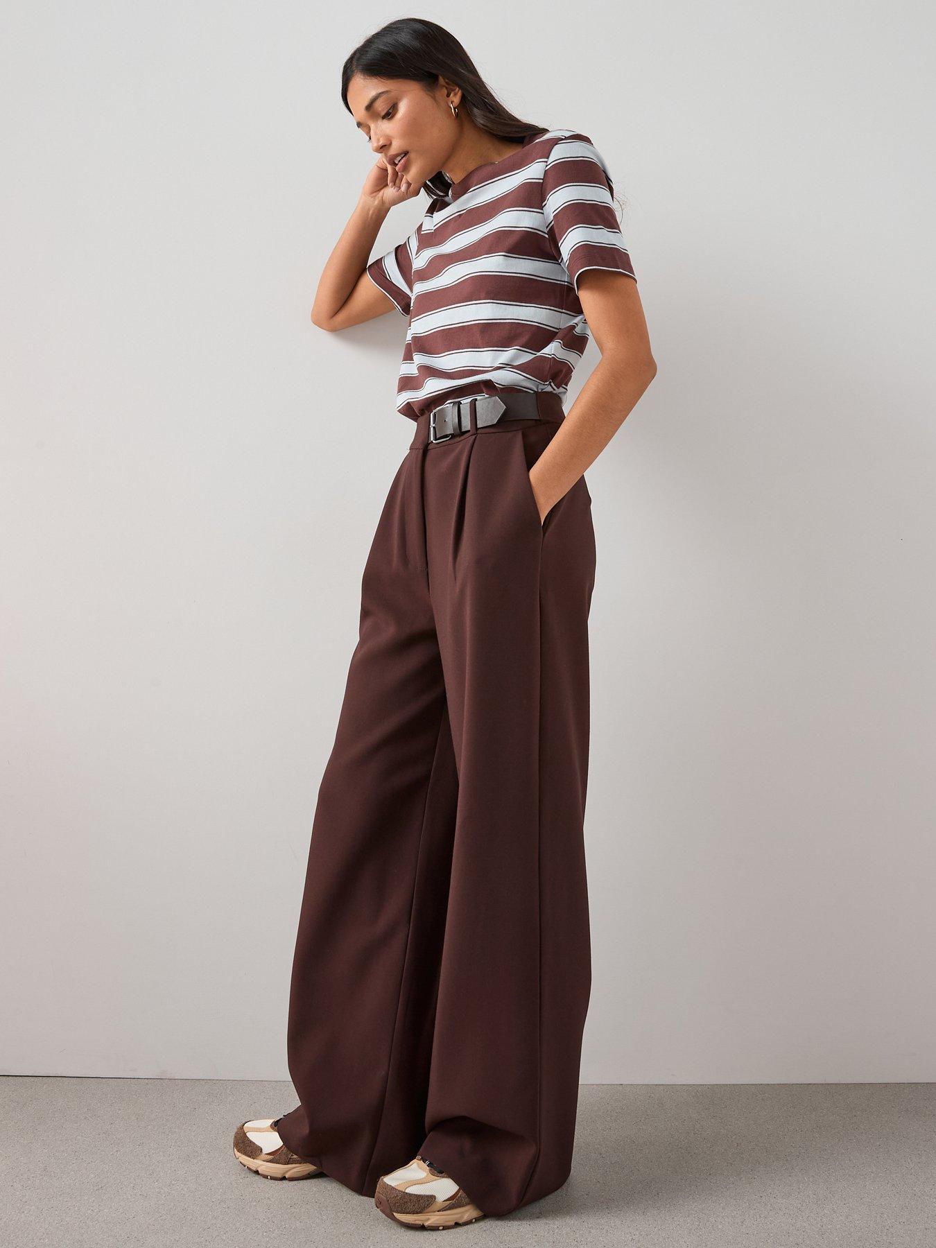 the-very-collection-crew-neck-t-shirt-stripedetail