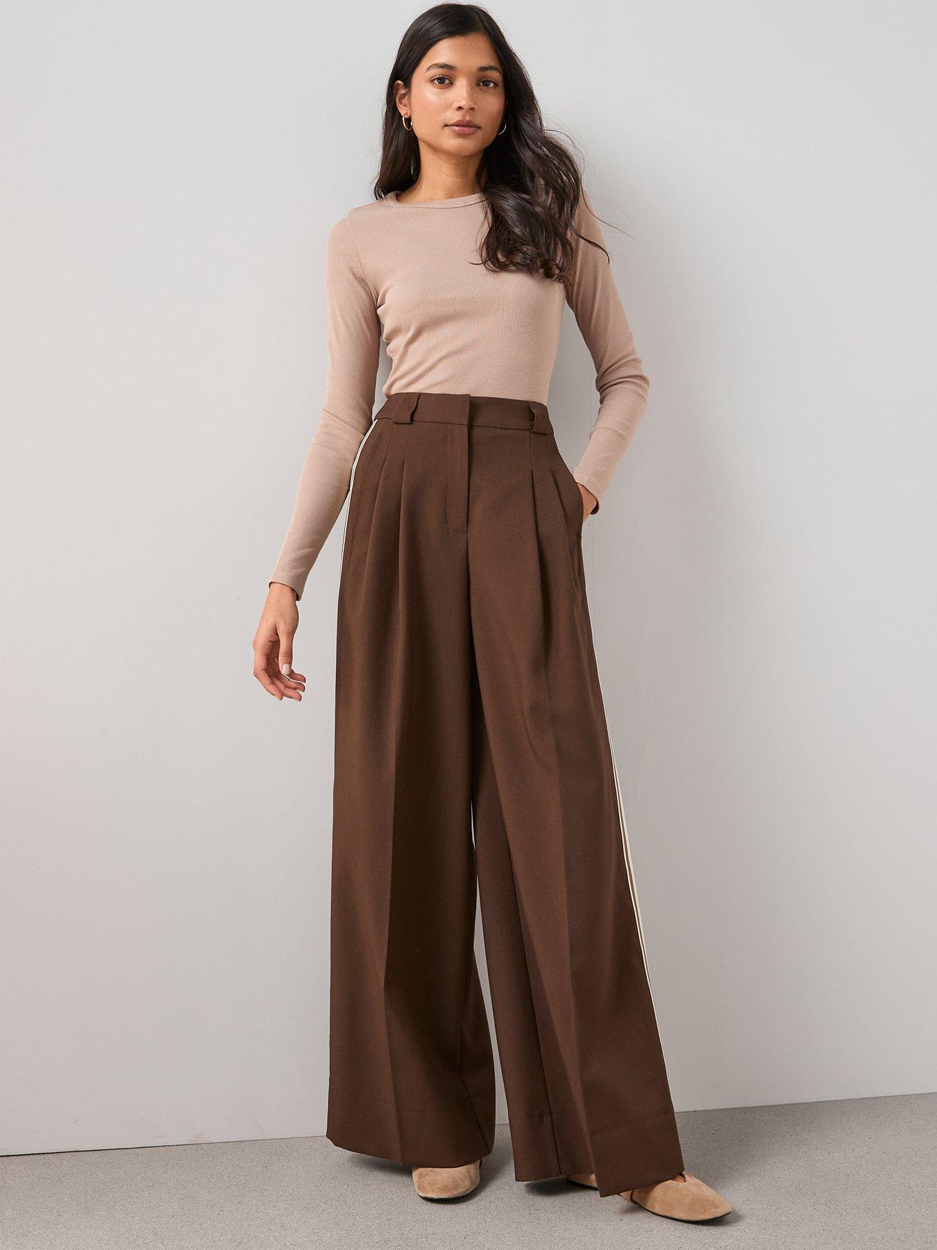 Image 3 of 7 of The Very Collection Stretch Long Sleeve Rib T-shirt - Taupe