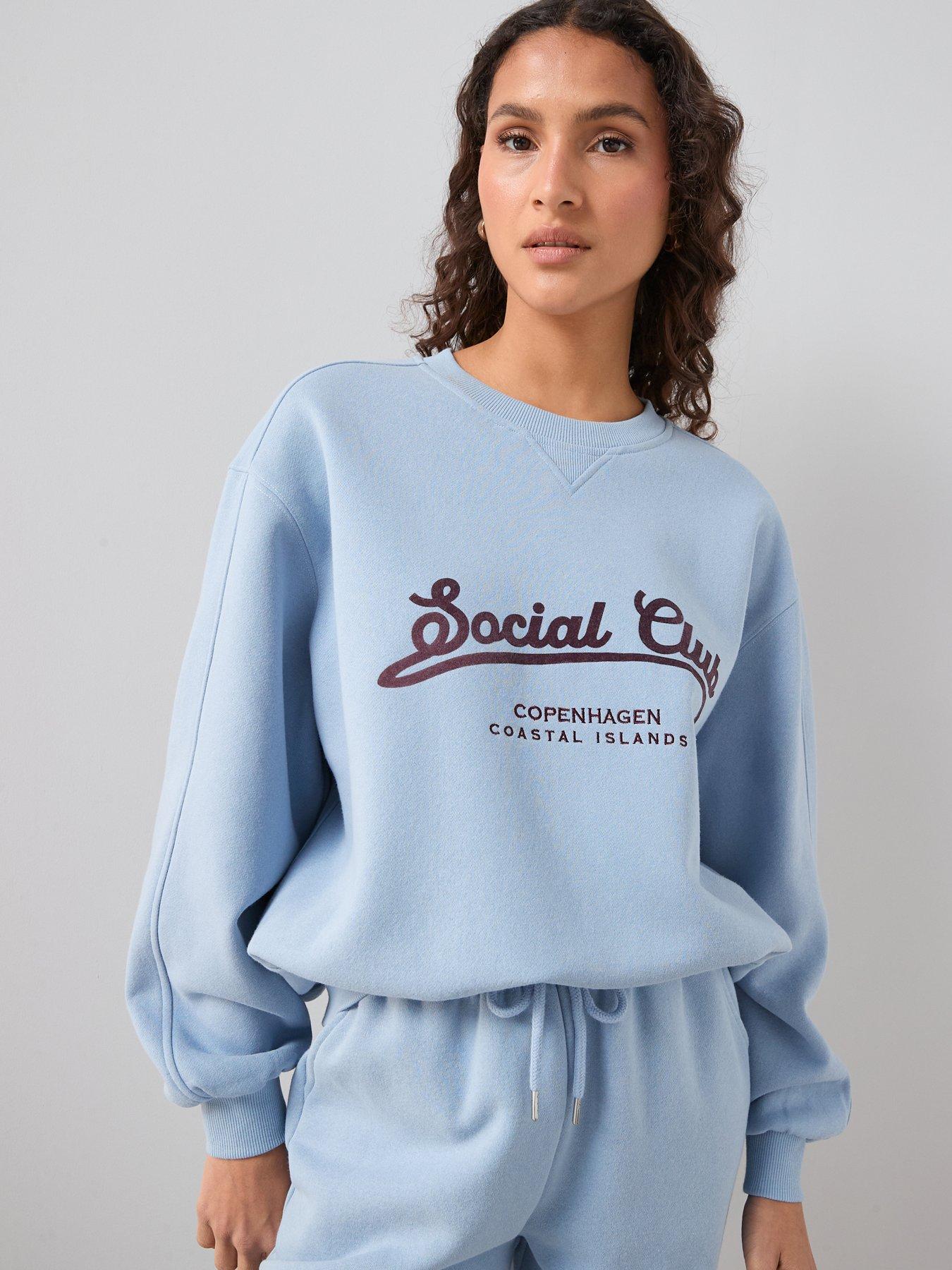 the-very-collection-graphic-sweater-bluefront