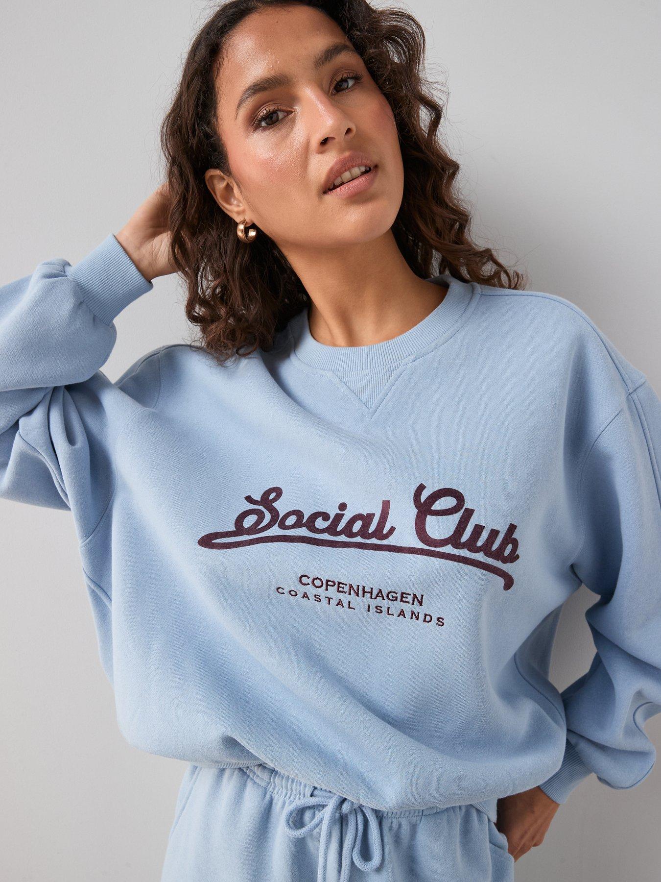 the-very-collection-graphic-sweater-blueoutfit