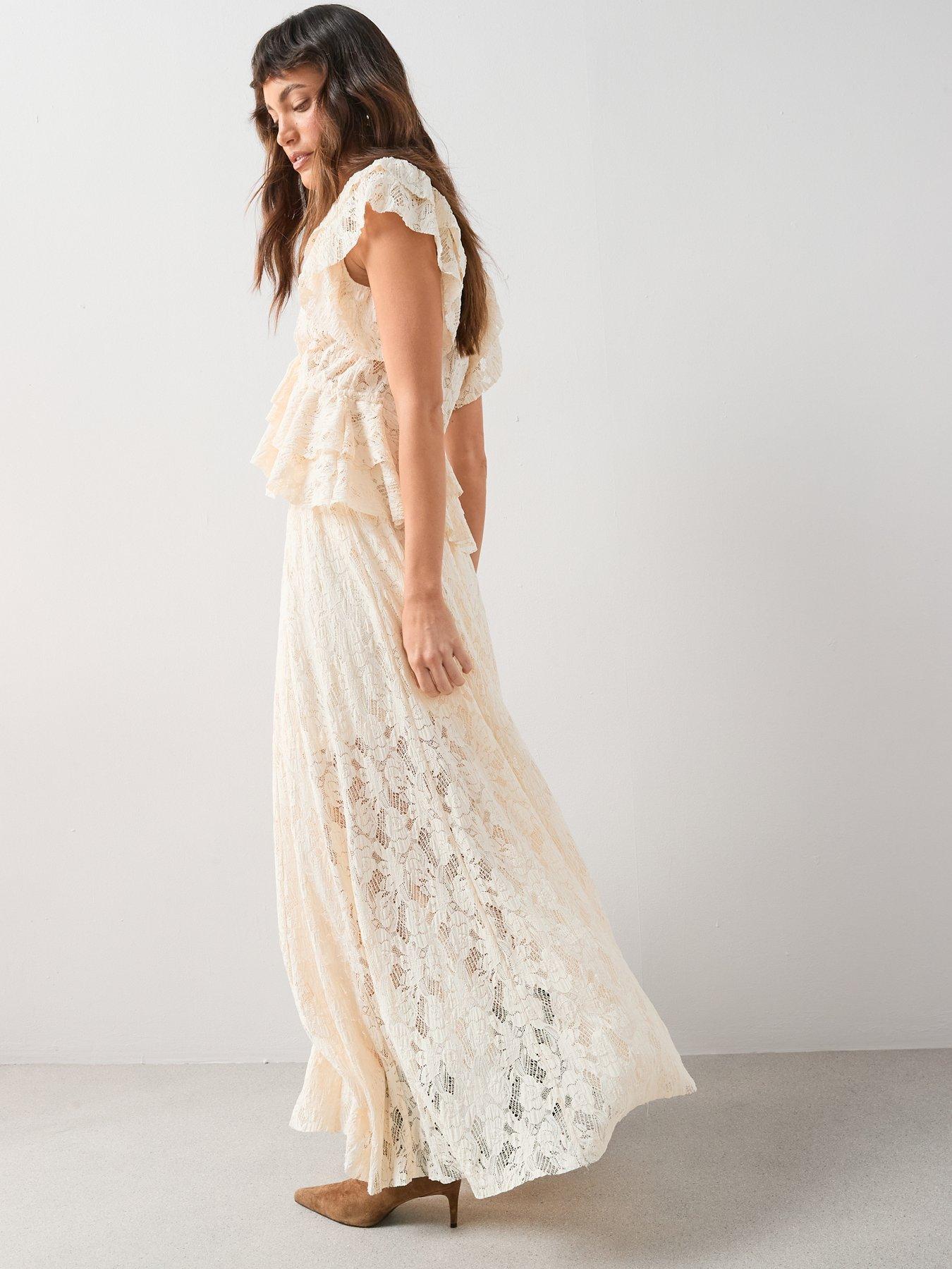 Image 4 of 6 of The Very Collection Lace Maxi Skirt Co-Ord - Cream