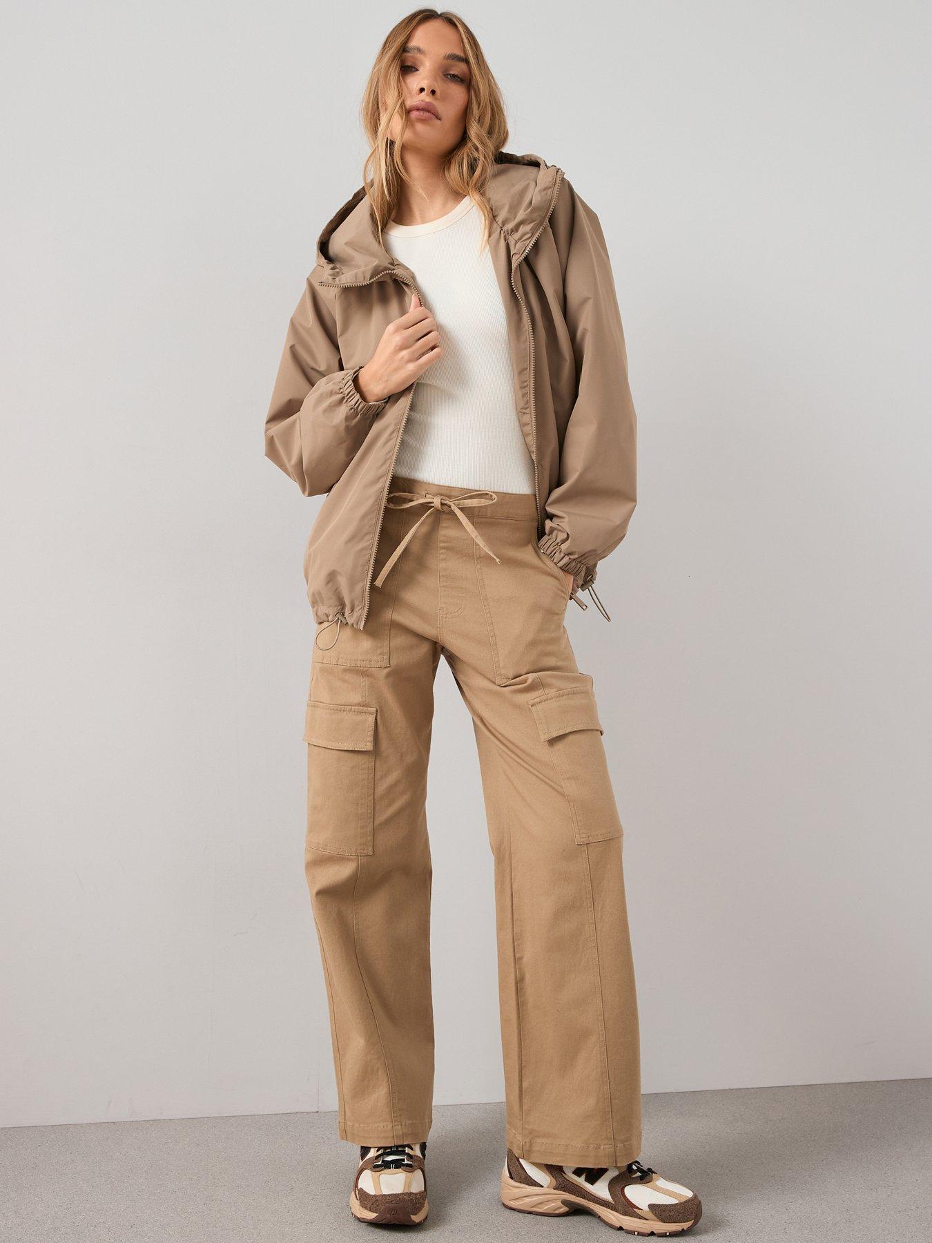 the-very-collection-wide-leg-cargo-trouser-beigefront