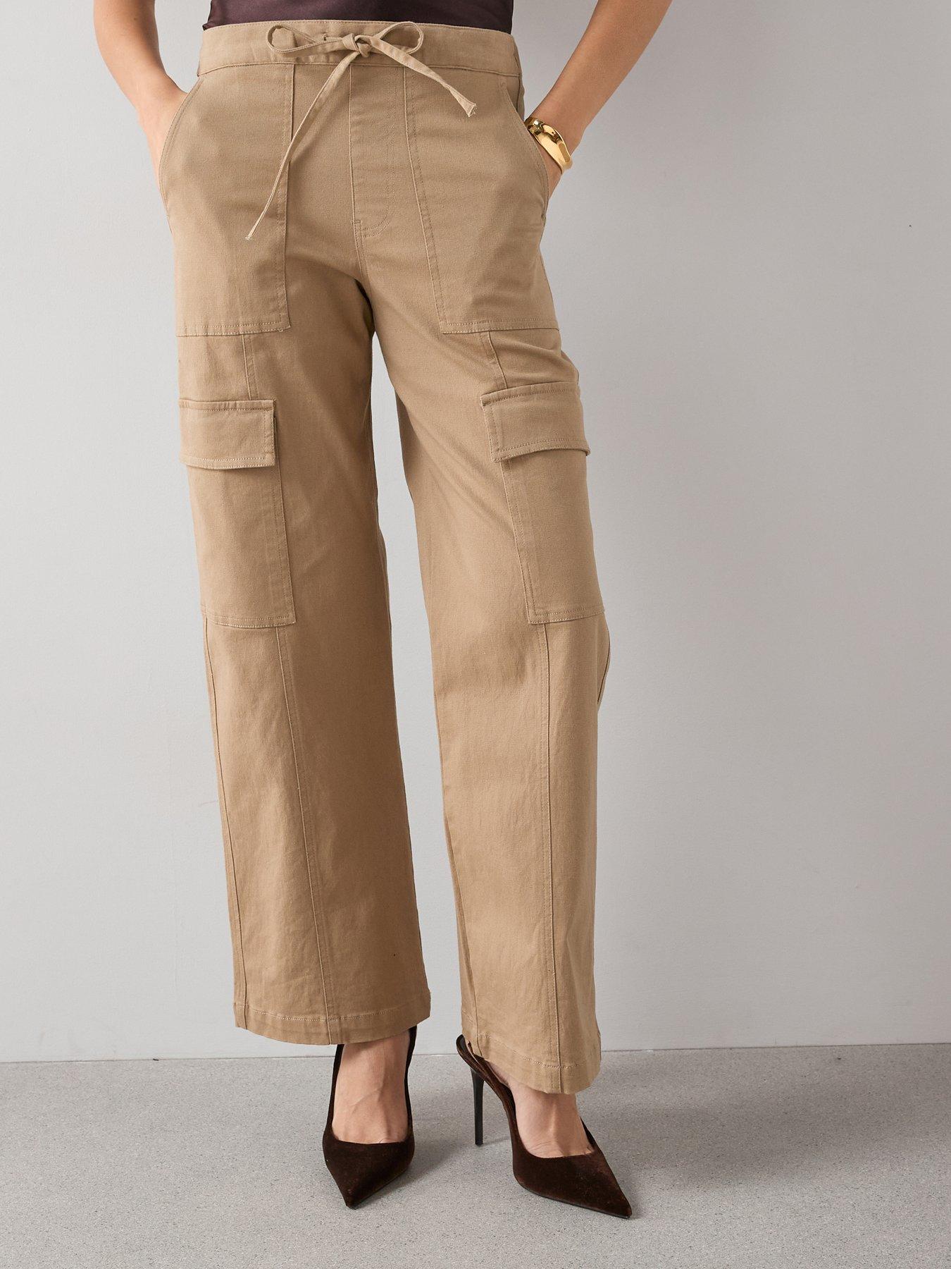 the-very-collection-wide-leg-cargo-trouser-beigeoutfit