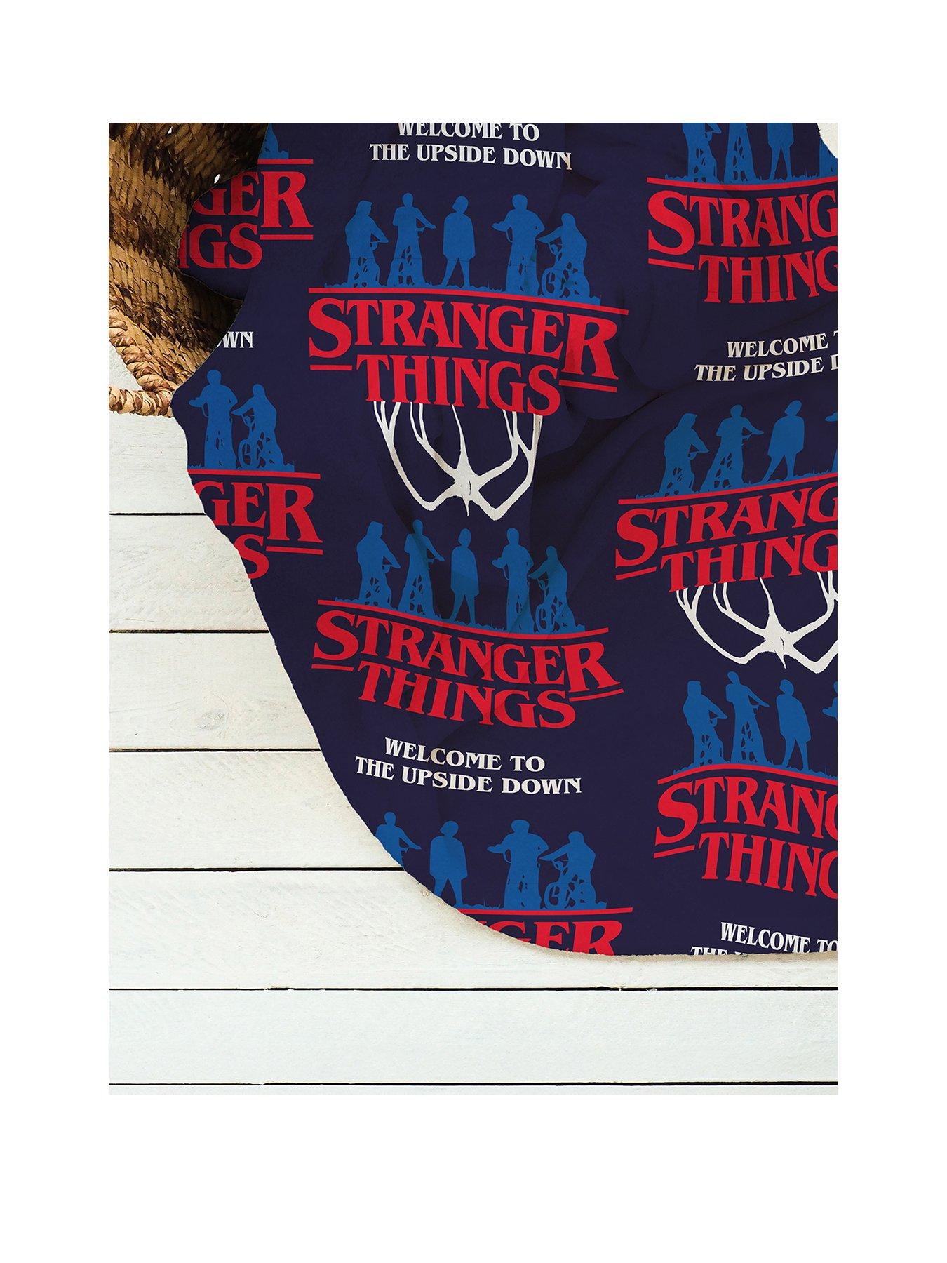 Image 2 of 4 of Stranger Things Stranger Things Flames Fleece Blanket