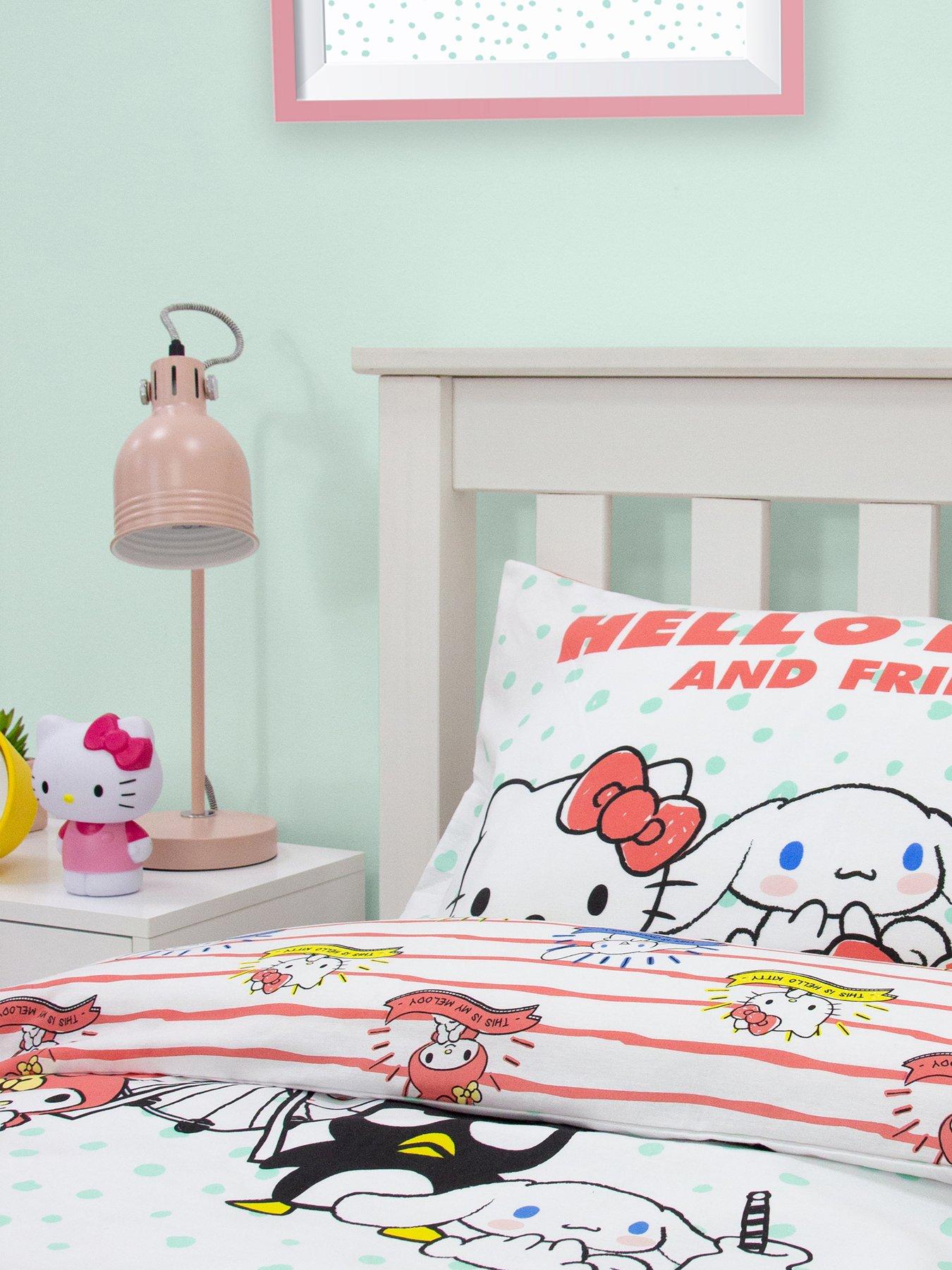 Image 3 of 7 of Hello Kitty Hello Kitty &amp; Friends Rotary Duvet