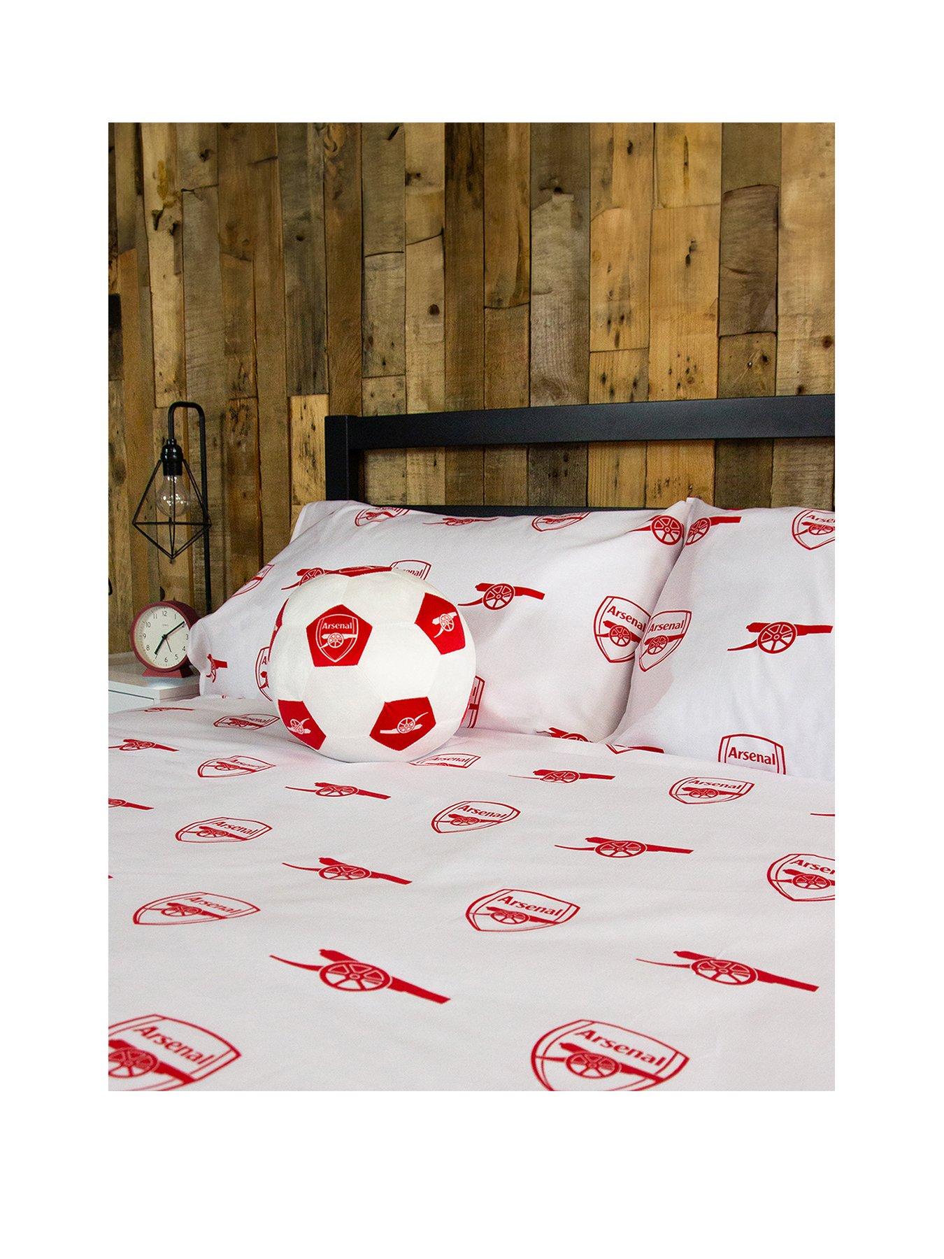 arsenal-3d-ball-cushionstillFront