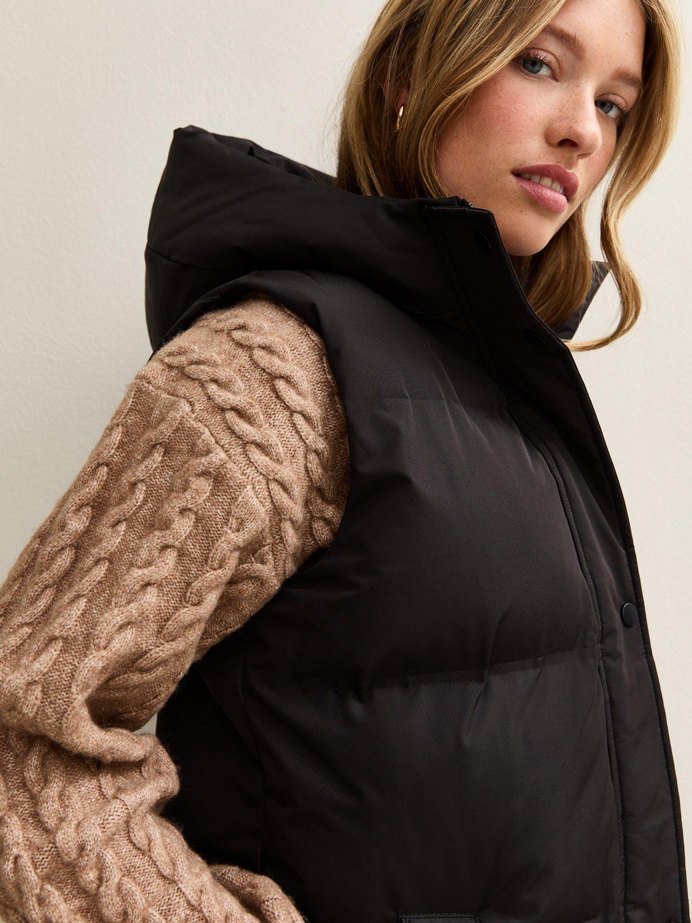 new-look-black-padded-tiered-midi-giletdetail