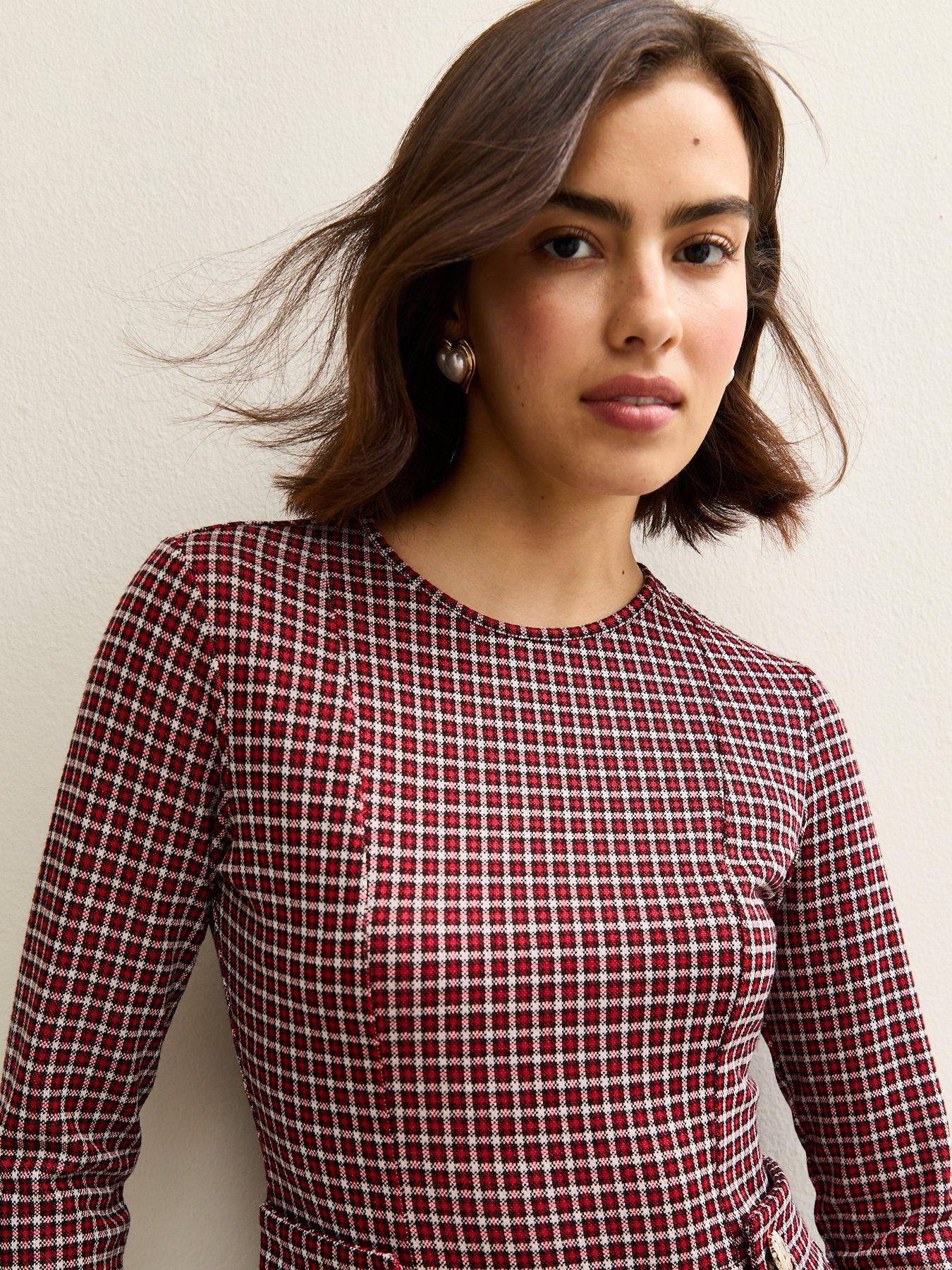 Image 4 of 5 of New Look Check Long Sleeve Mini Dress - Red