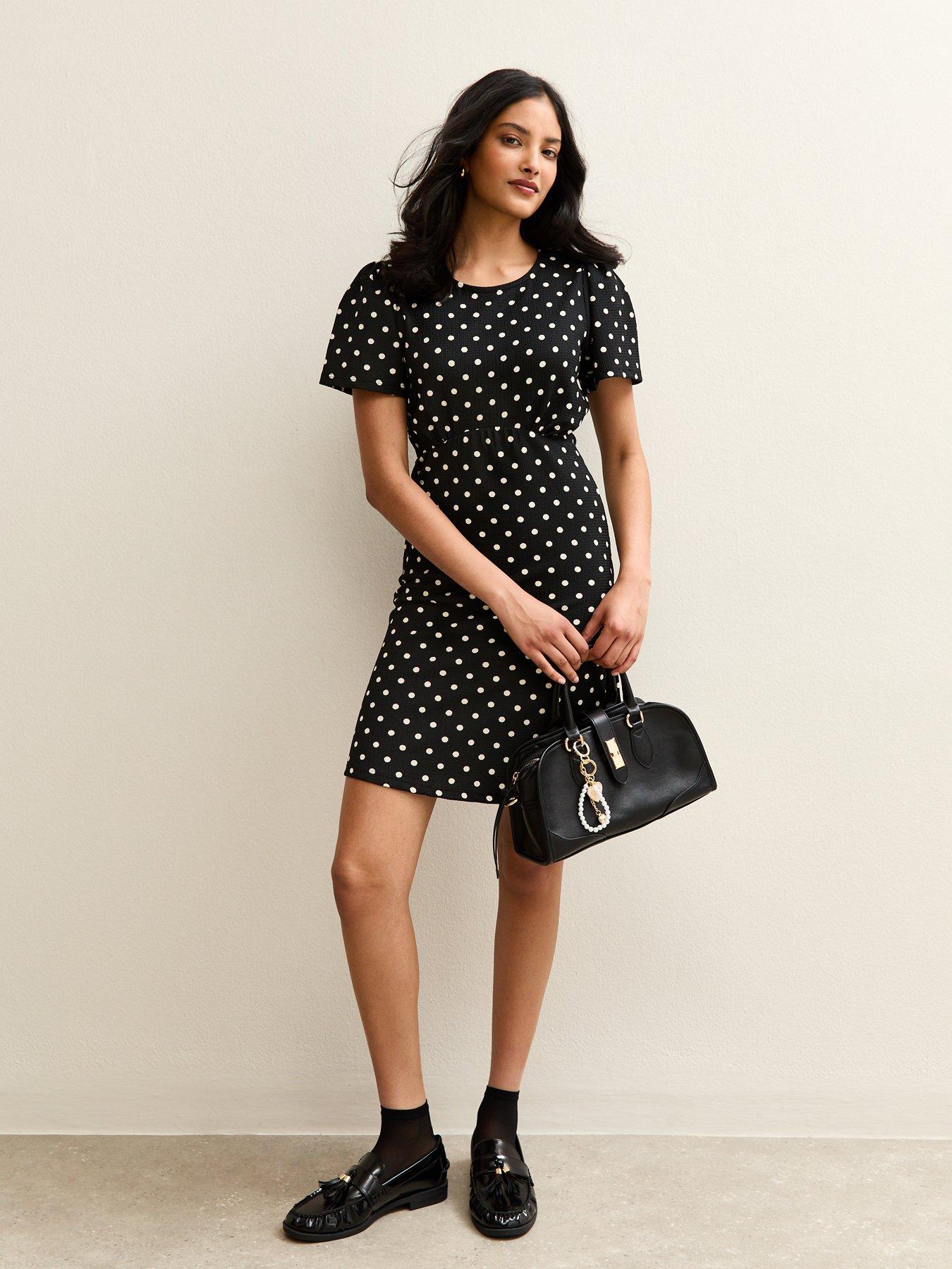 New Look Crinkled Jersey Spot Short Sleeve Mini Dress - Black