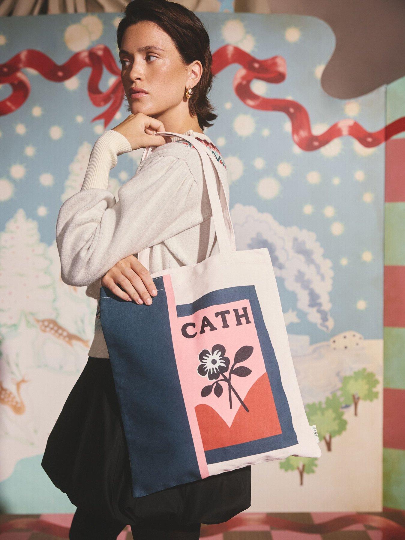 Image 3 of 5 of Cath Kidston Retro Floral Tote - Green