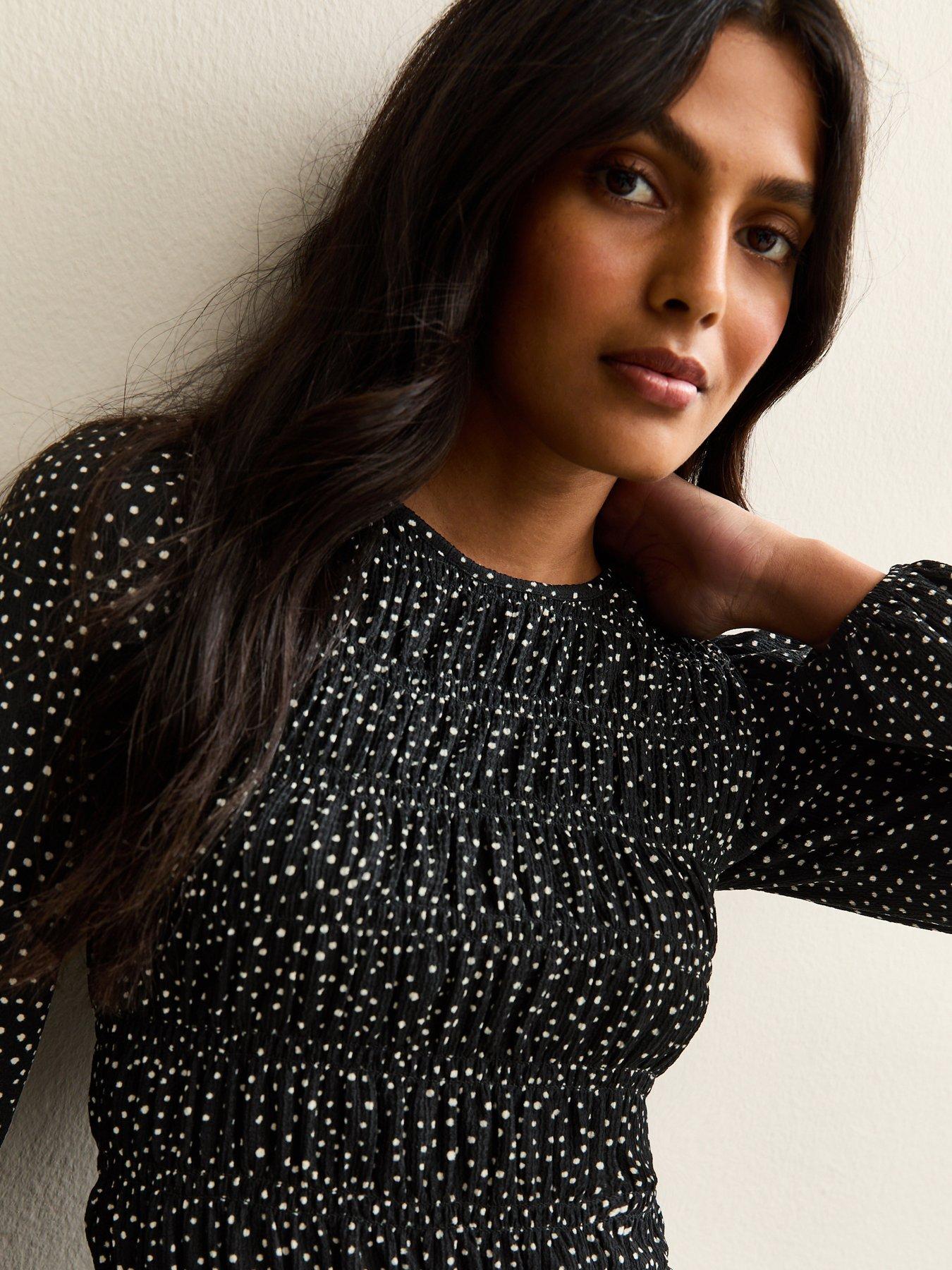 new-look-black-speckled-shirred-long-sleeve-blouseoutfit