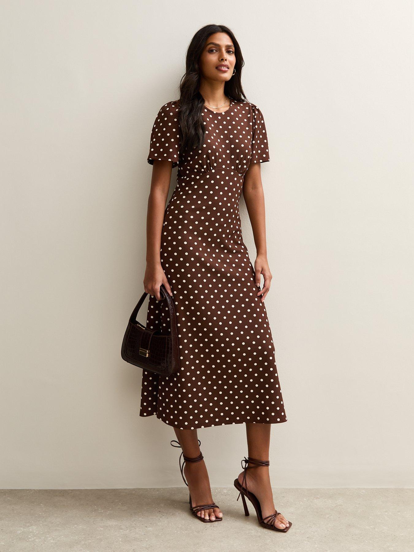 undefined Crinkle Texture Spot Print Midi Dress - Brown