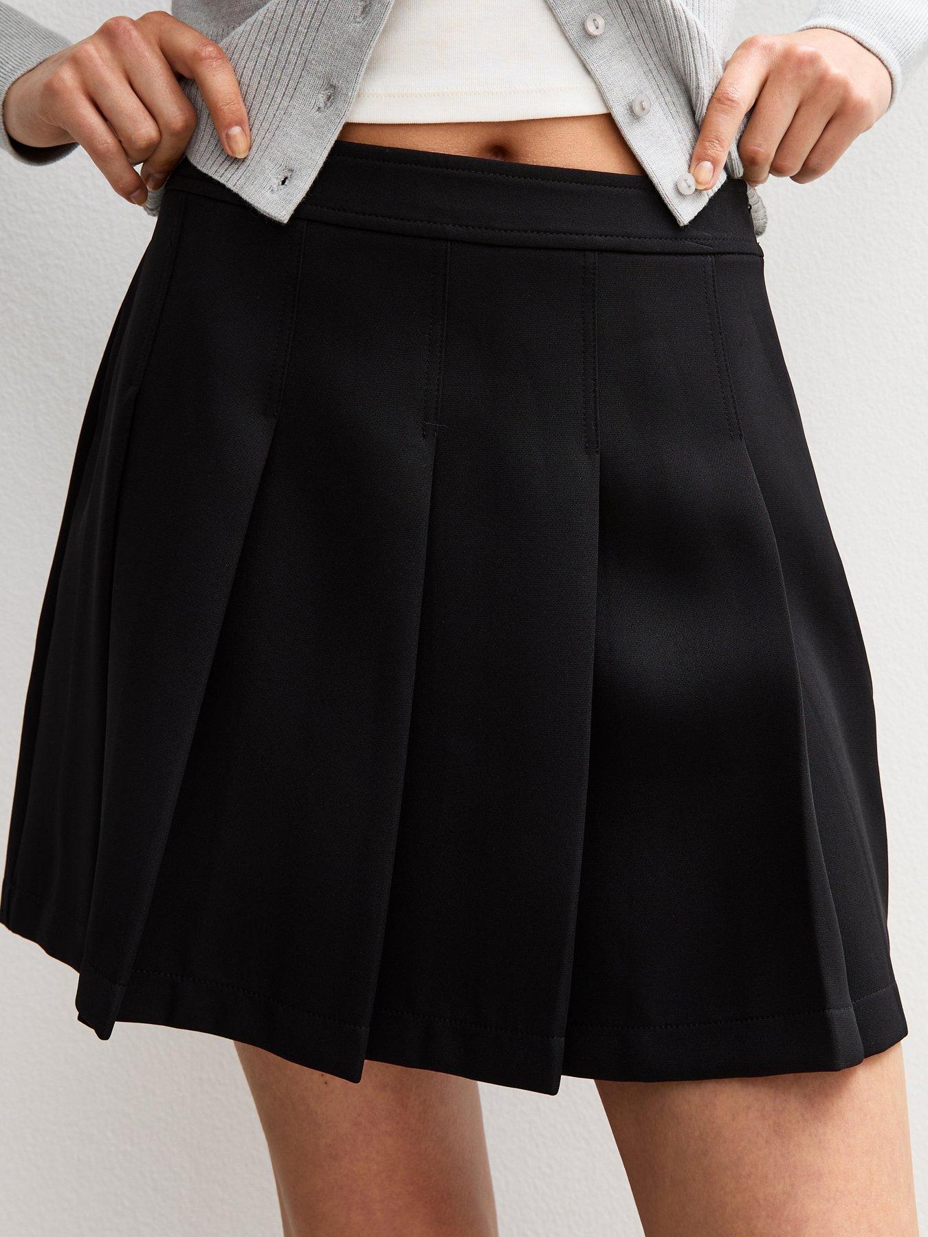 new-look-black-pleated-mini-skirtdetail