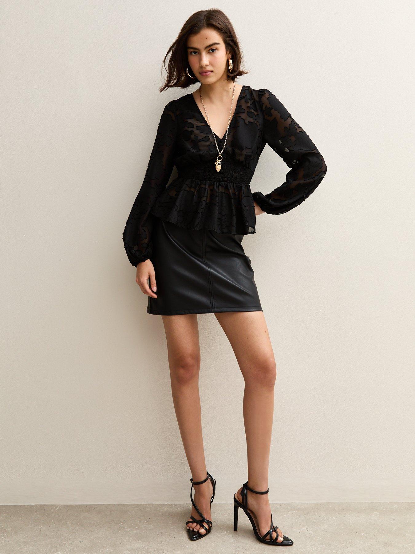 new-look-floral-jacquard-buttoned-long-sleeve-blouse-blackback