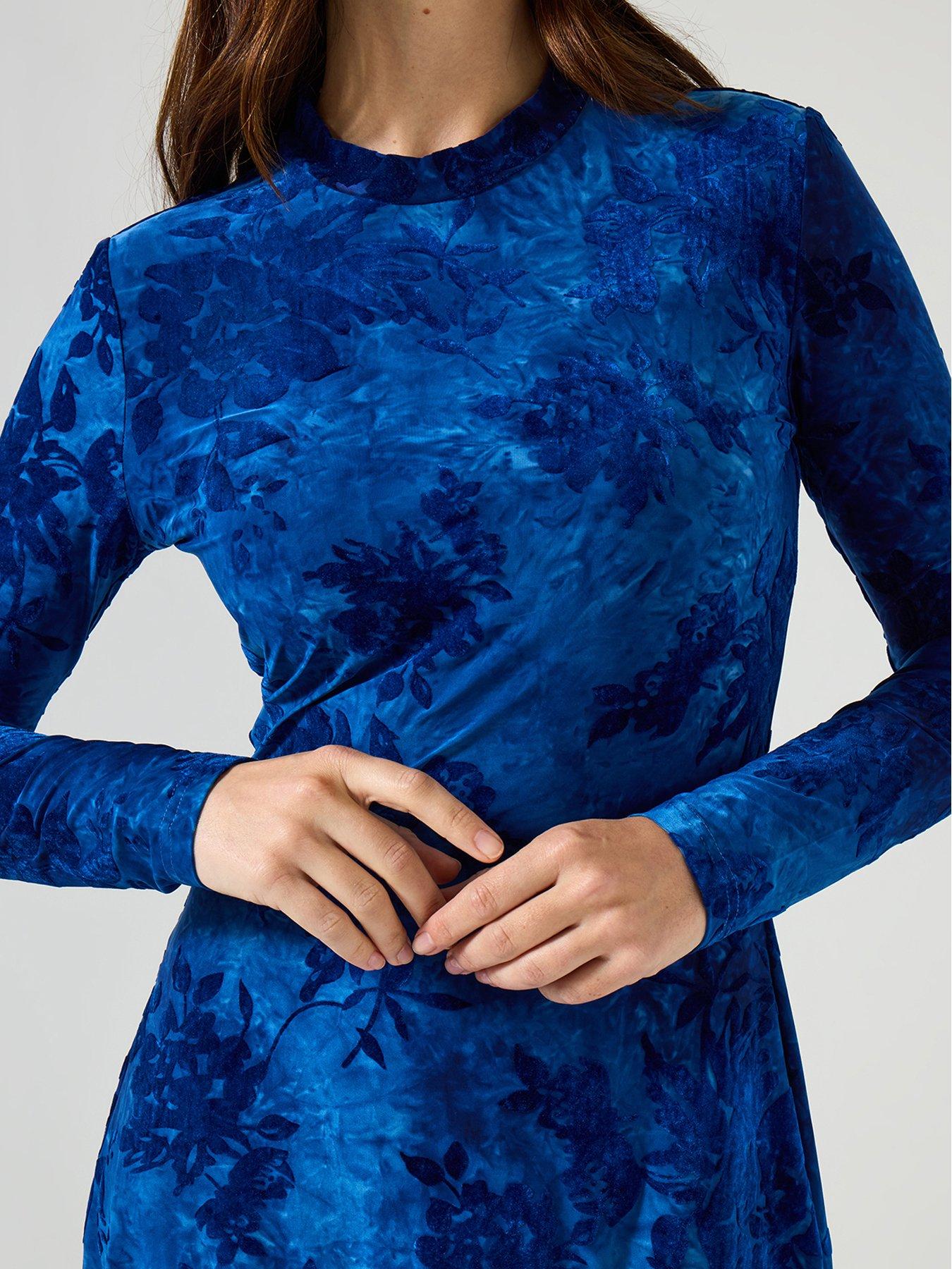 joe-browns-heidi-flocked-jersey-dress-blueoutfit