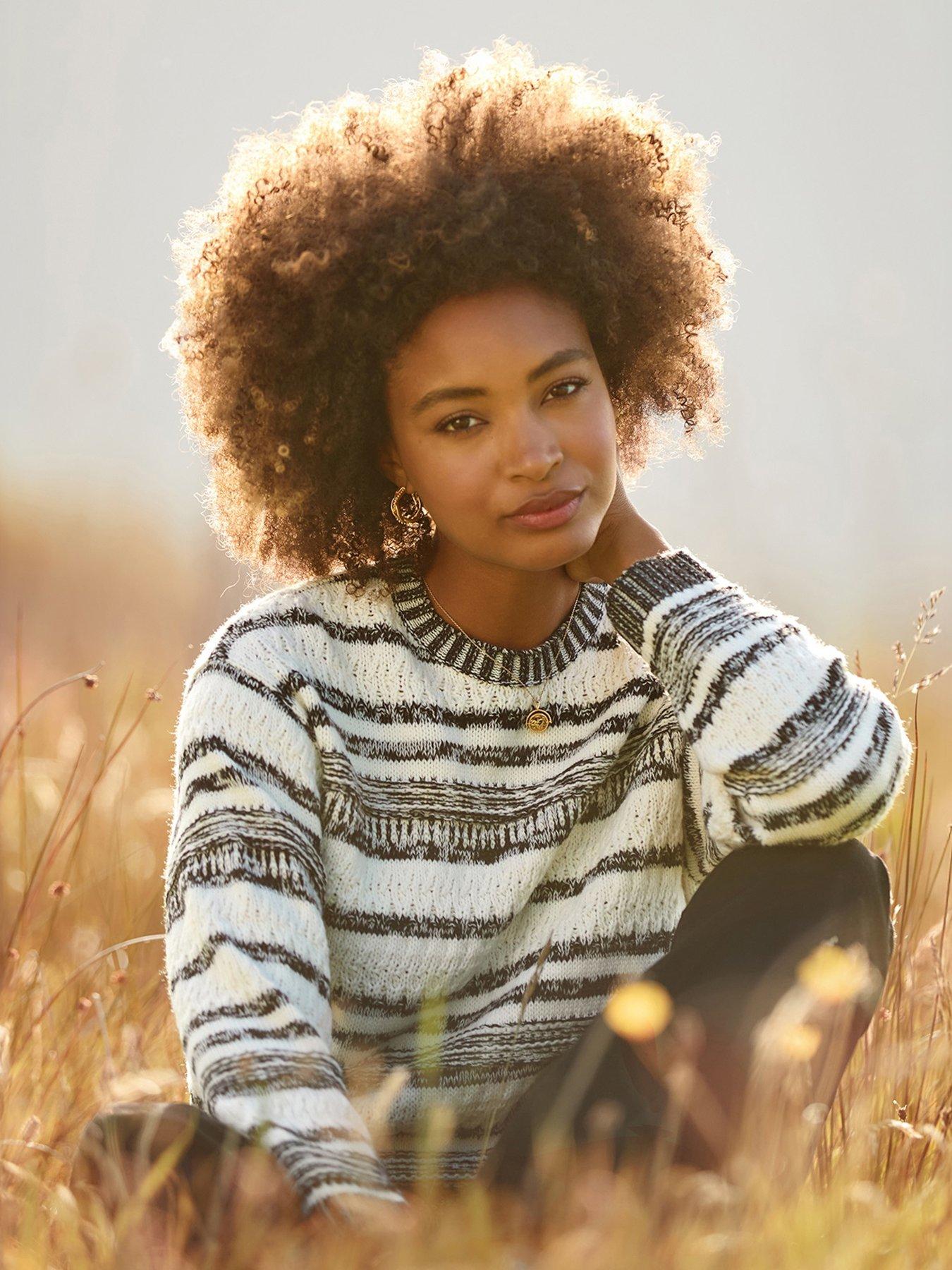 joe-browns-mono-magic-fringed-jumper-monochromedetail