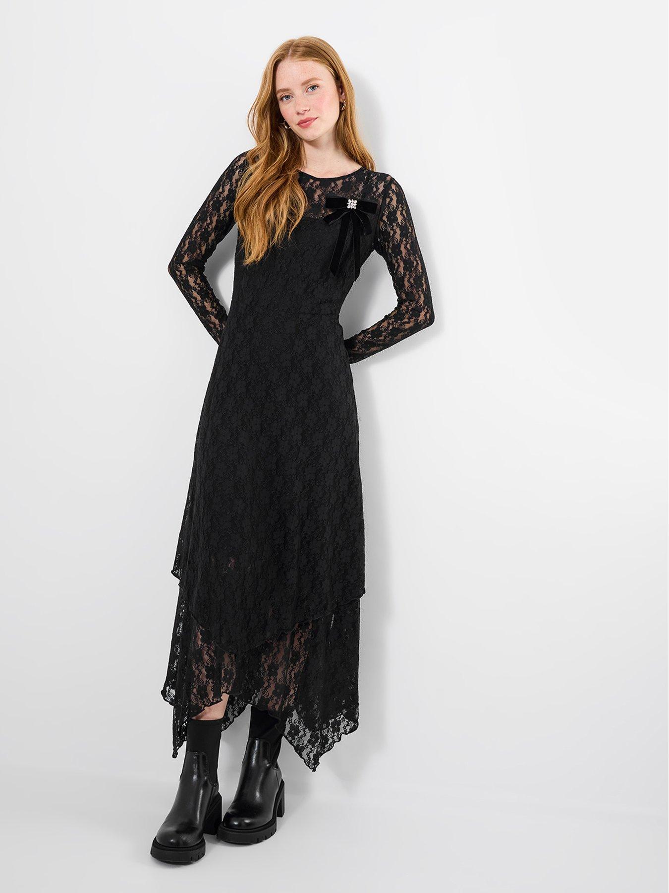 Joe Browns Sylvie Lace Dress With Brooch - Black