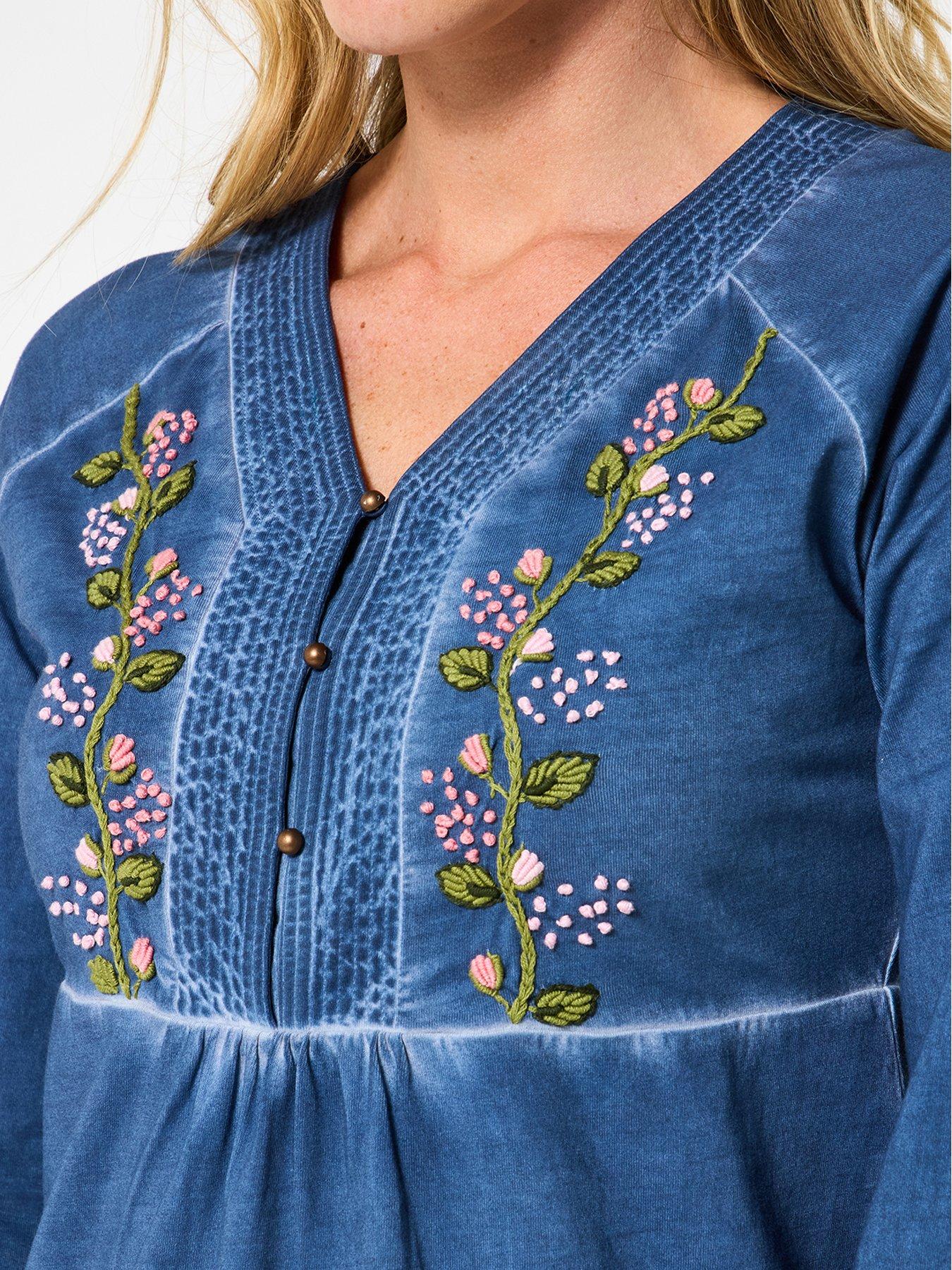joe-browns-remarkable-embroidered-v-neck-top-blueoutfit