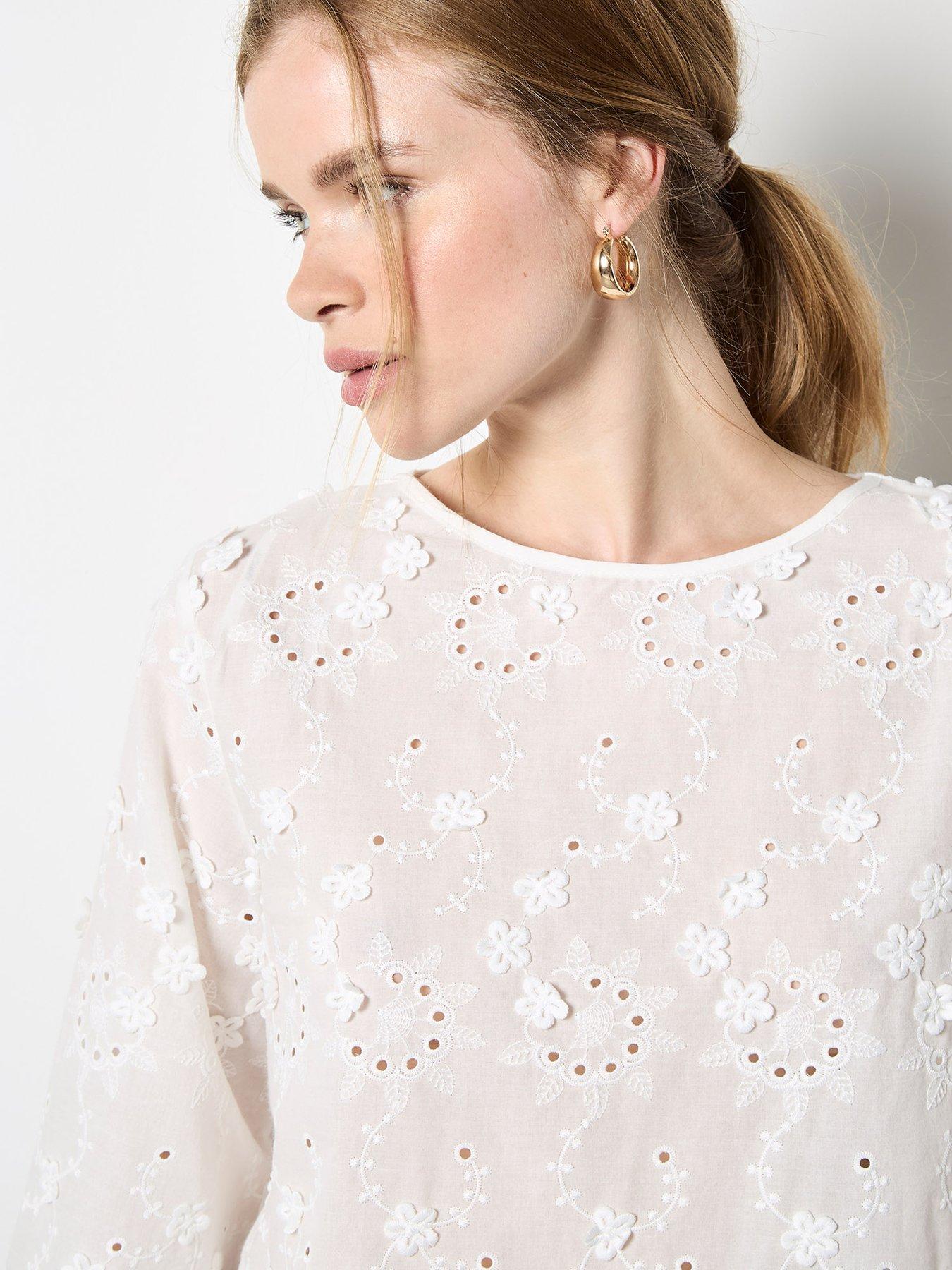 apricot-3d-mini-flower-bell-sleeve-top-whiteoutfit