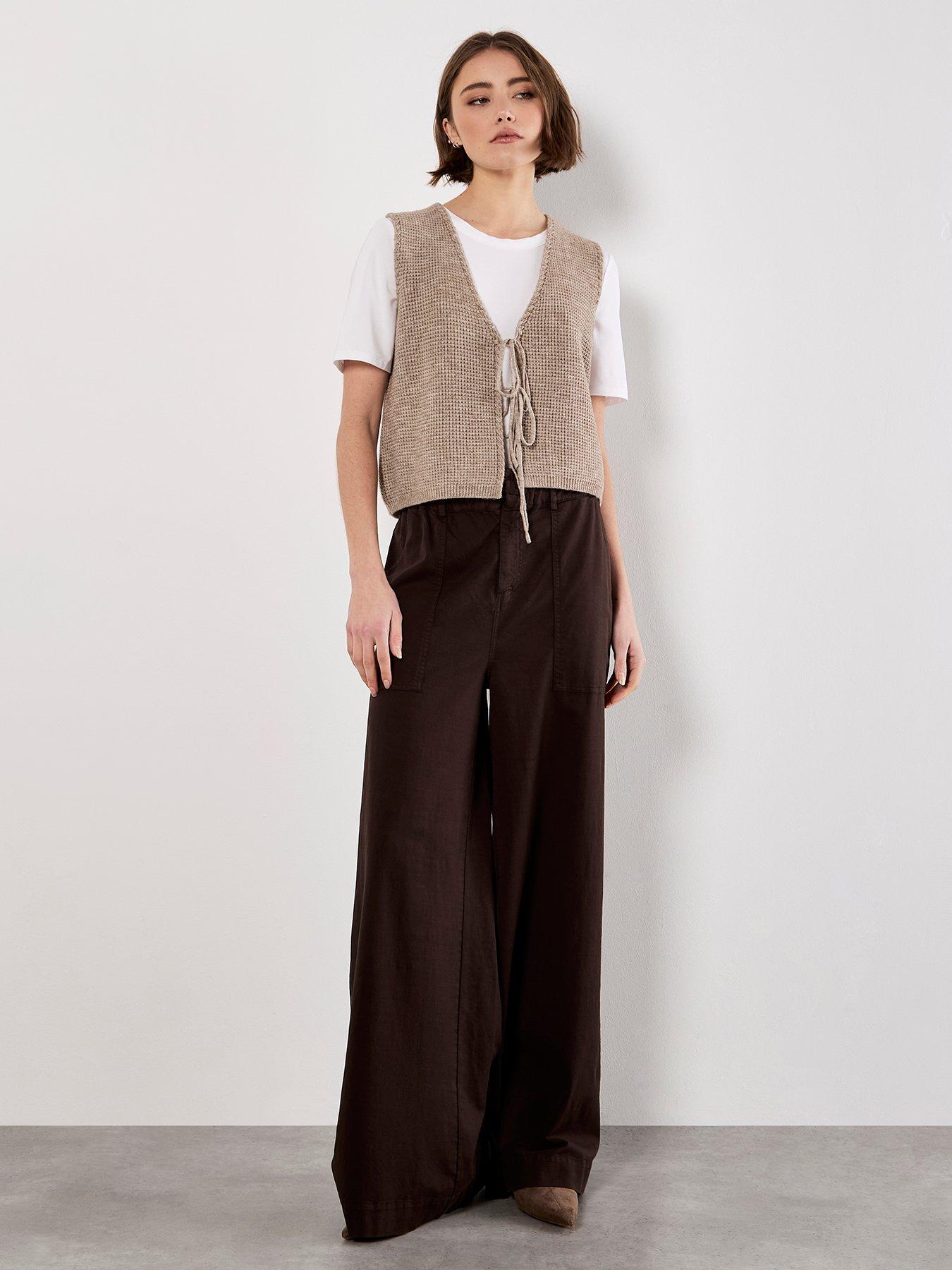 apricot-scallop-edge-waffle-knit-tie-topback