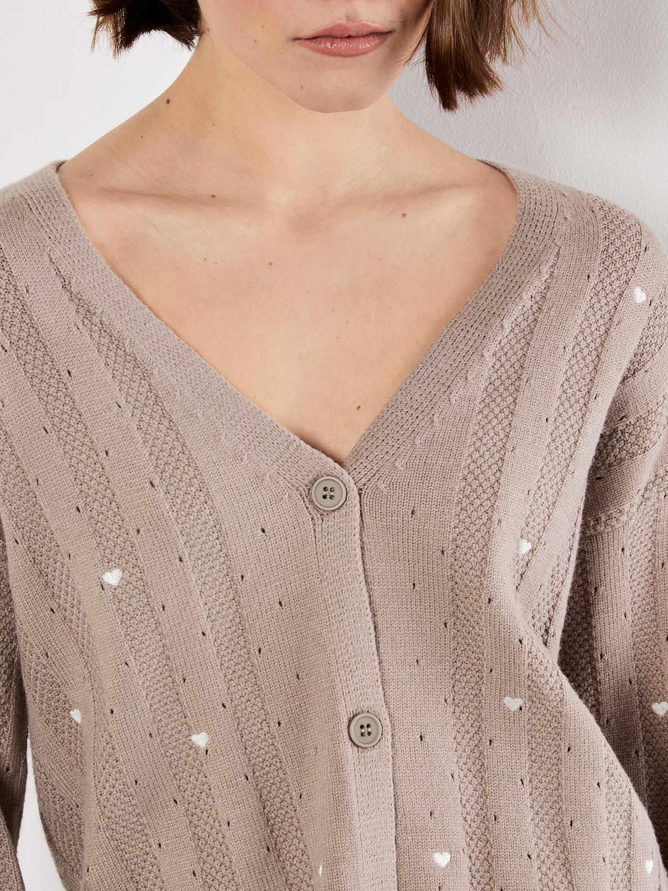 apricot-embroider-heart-pointelle-cardi-brownoutfit
