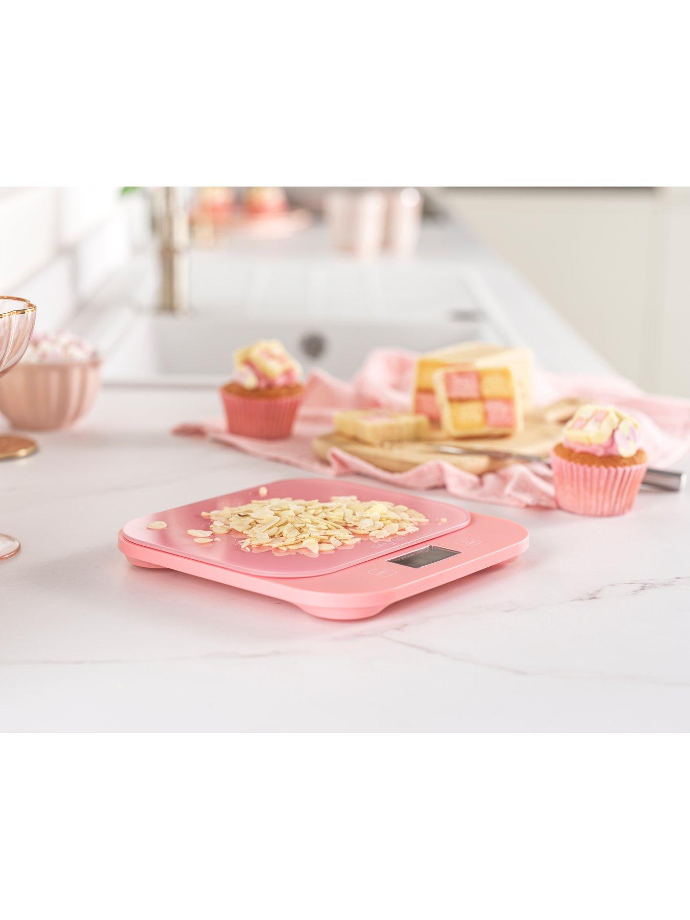 salter-british-bakes-waterproof-kitchen-scaledetail