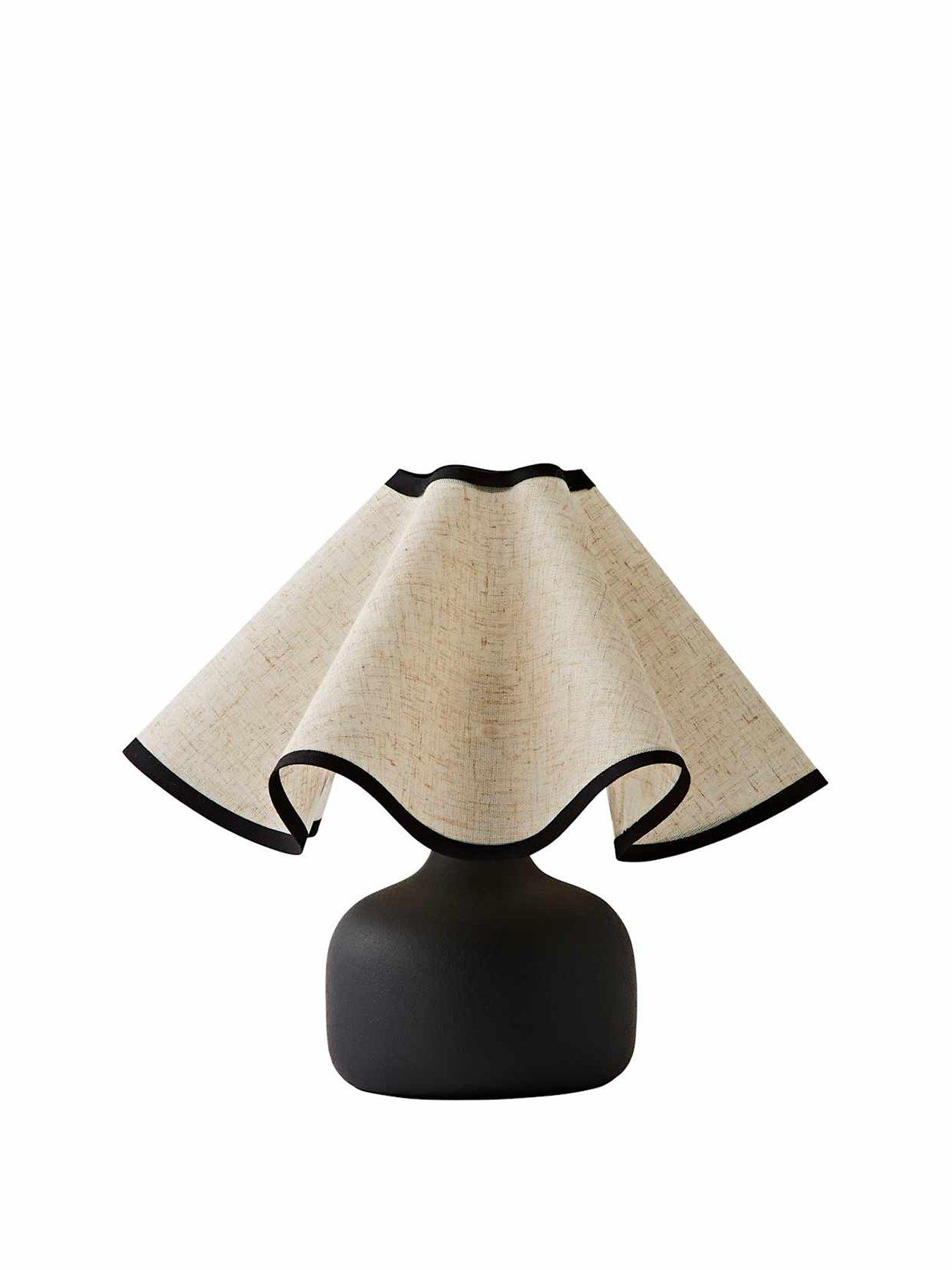 valuelights-emilia-black-ceramic-table-lamp-with-linen-wave-shadestillFront