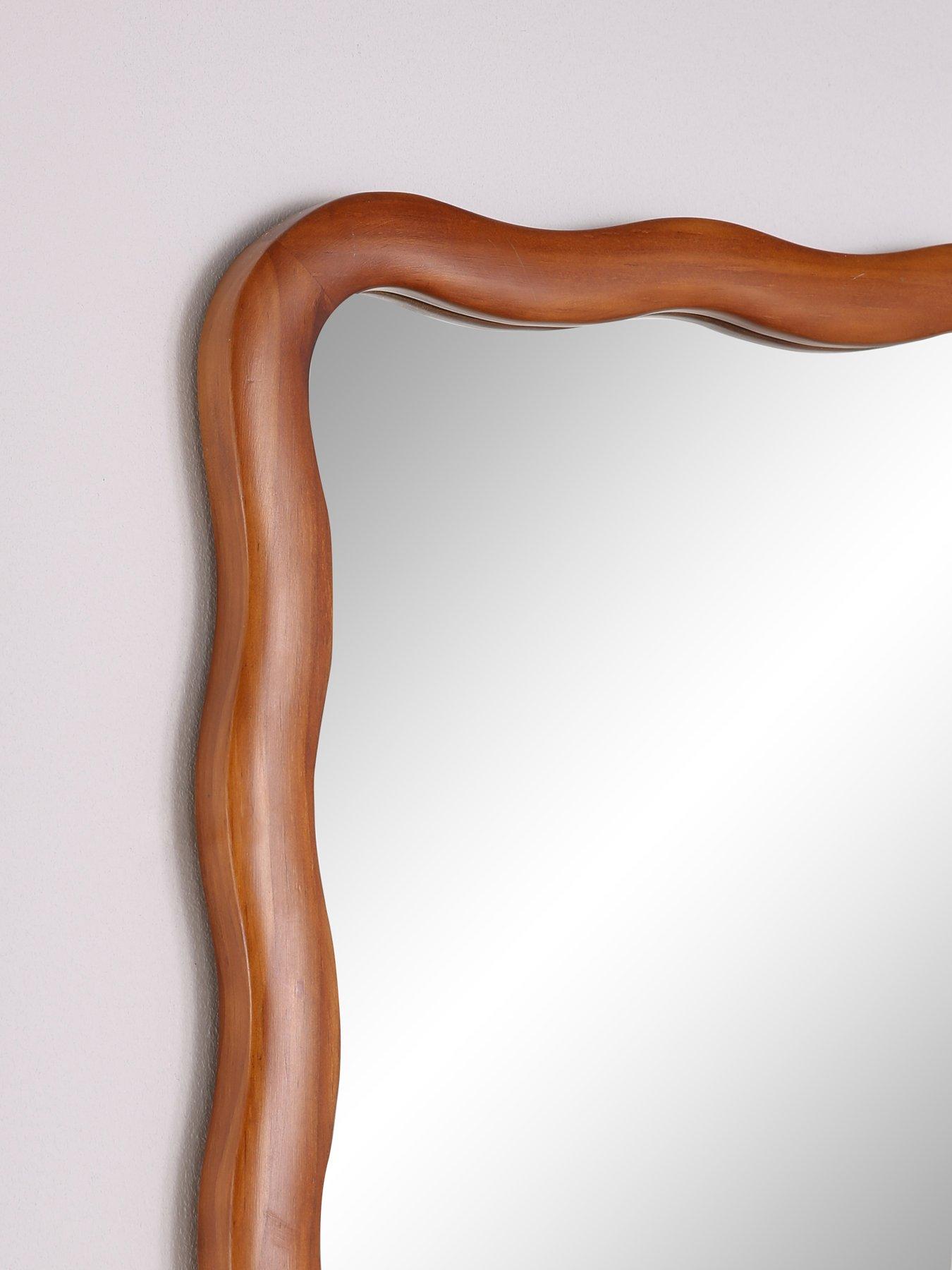 the-very-collection-wood-wiggle-rectangle-mirror-56x71cmdetail
