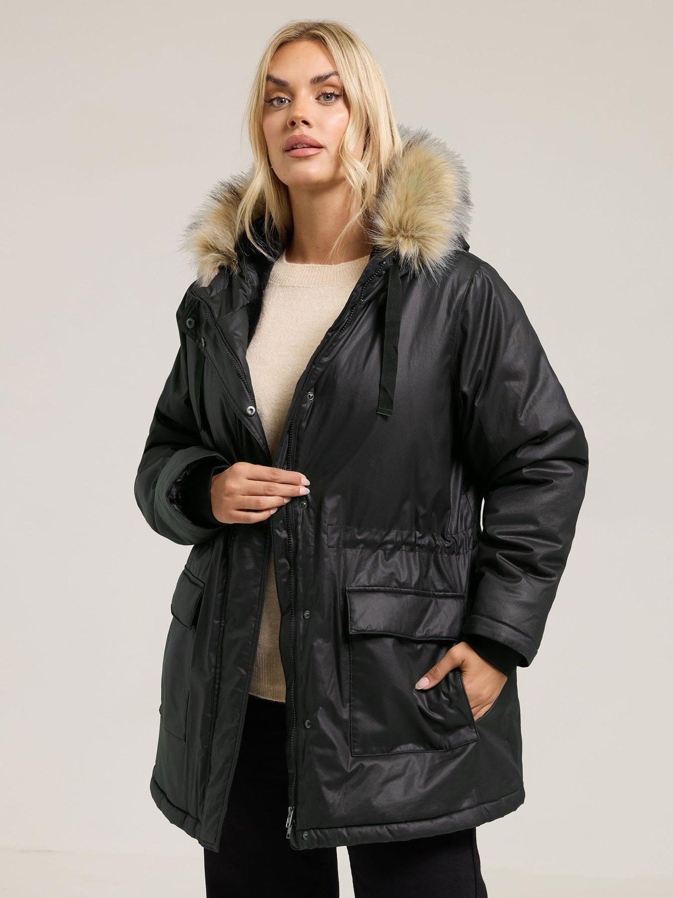 yours-curve-waxy-luxe-parka-blackoutfit