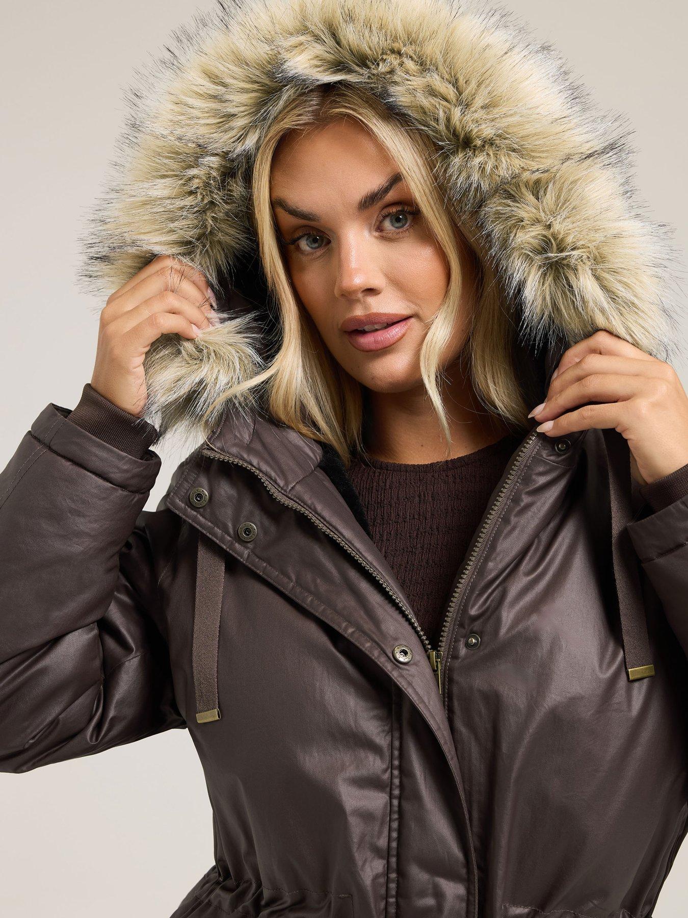 yours-curve-waxy-luxe-parka-browndetail