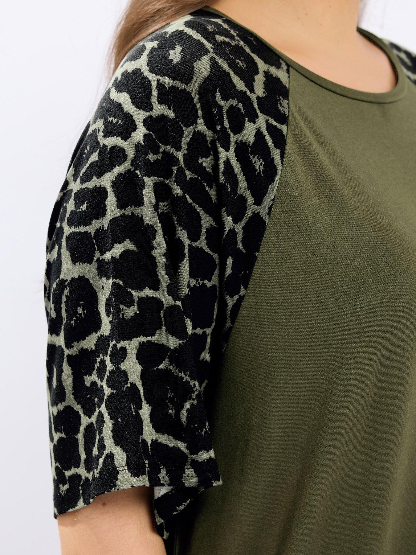 yours-curve-animal-sleeve-t-shirt-greenoutfit