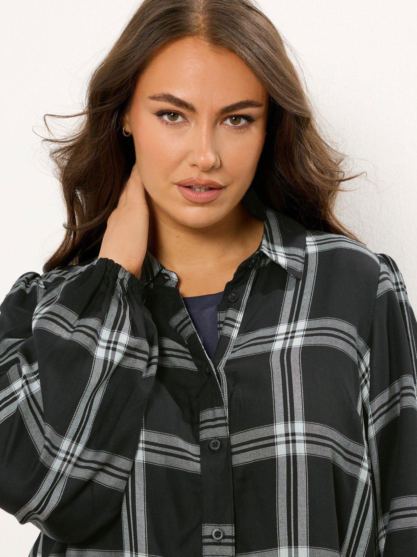 yours-curve-balloon-sleeve-check-blouse-blackoutfit