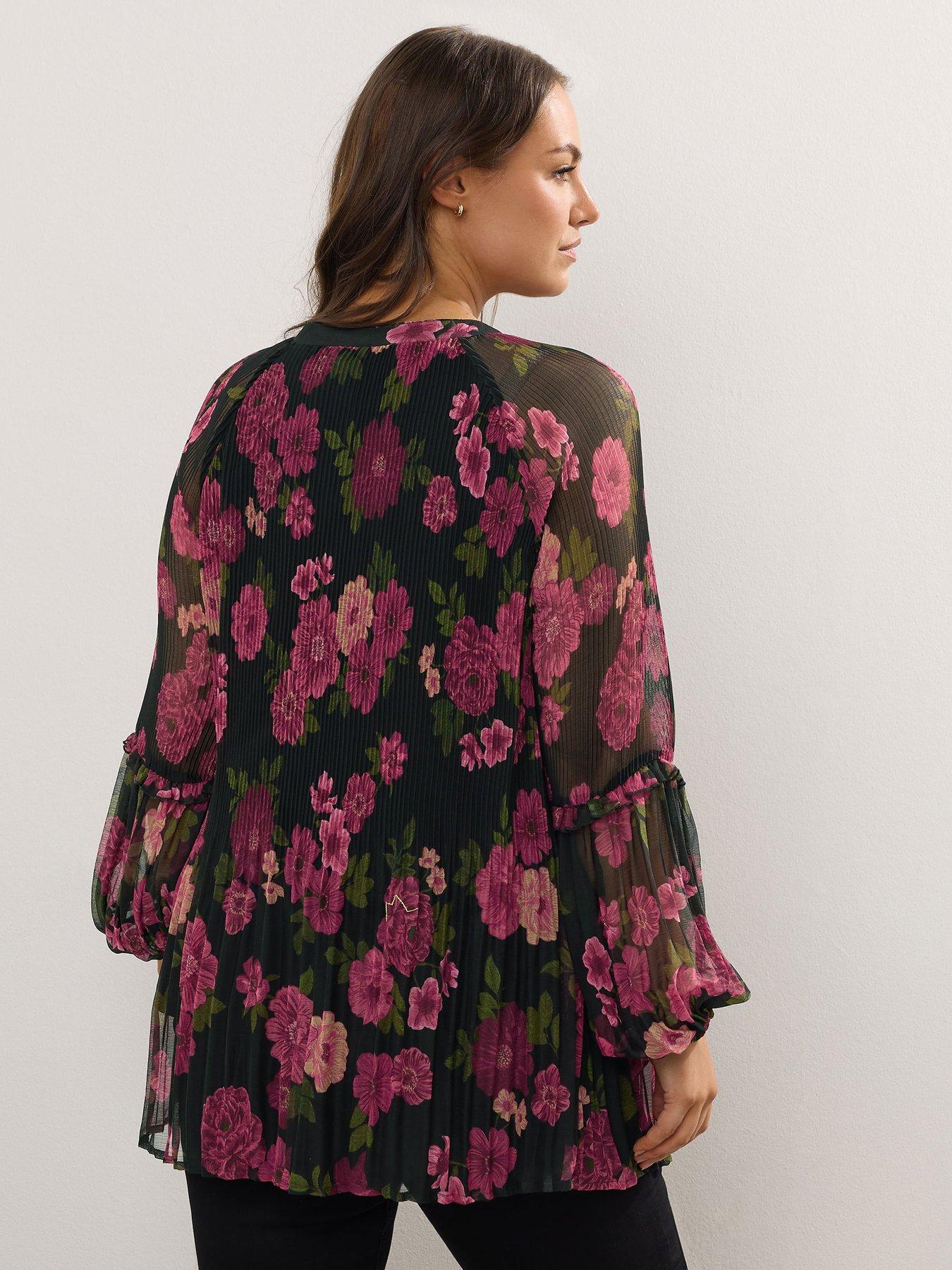 yours-curve-pleated-blouse-blackstillFront