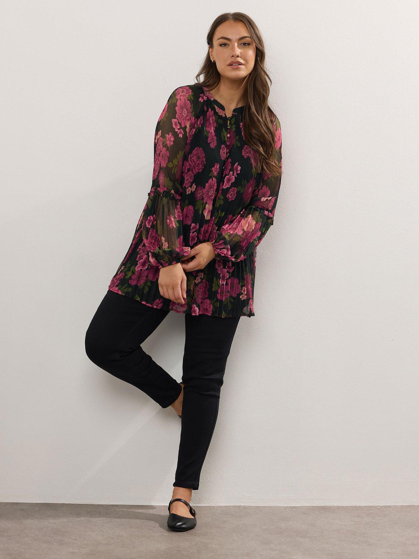 yours-curve-pleated-blouse-blackback